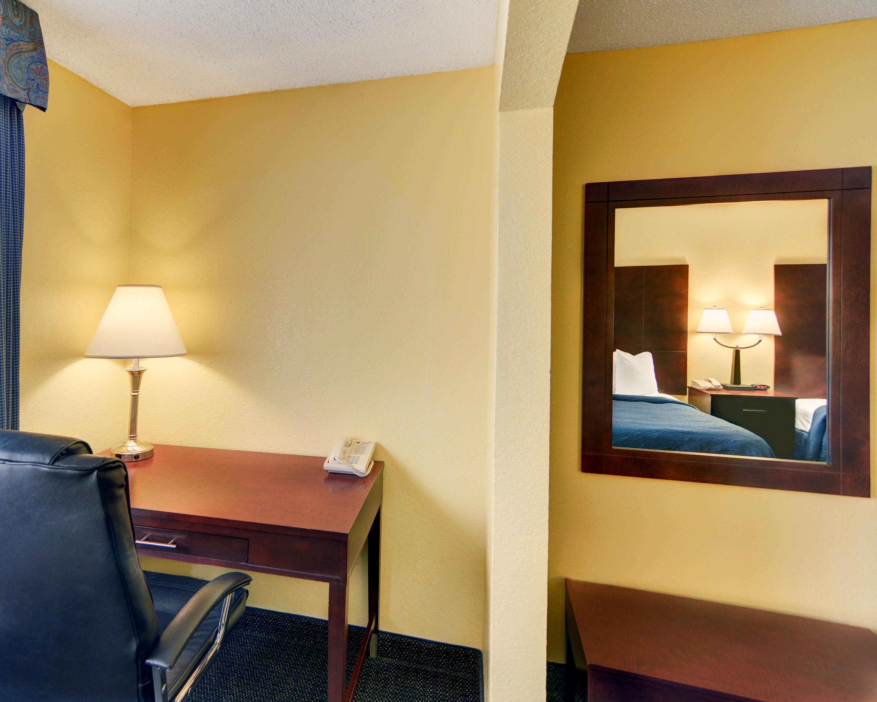 Quality Inn & Suites Grand Prairie South — 9