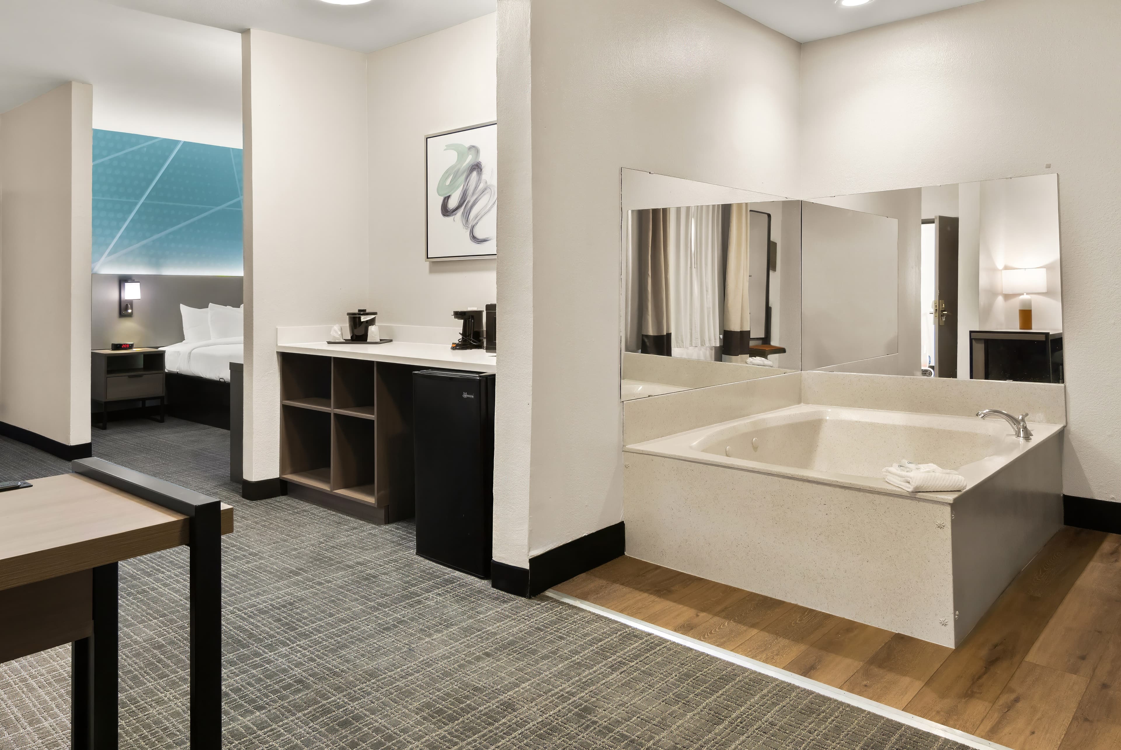 Comfort Suites Fort Worth North Fossil Creek - Image 5