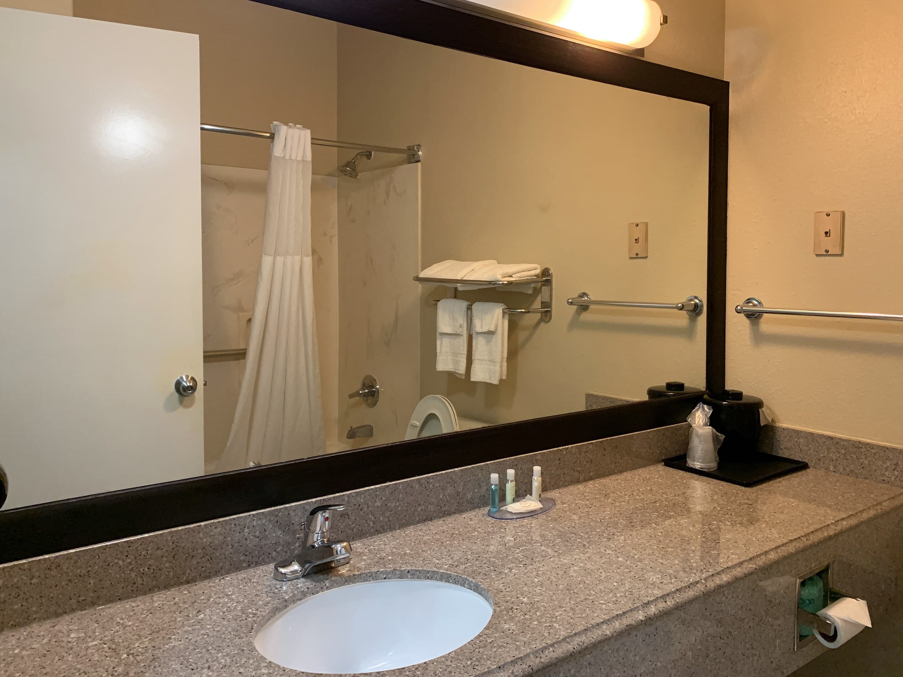 Quality Suites Houston NW Cy-Fair - Image 3