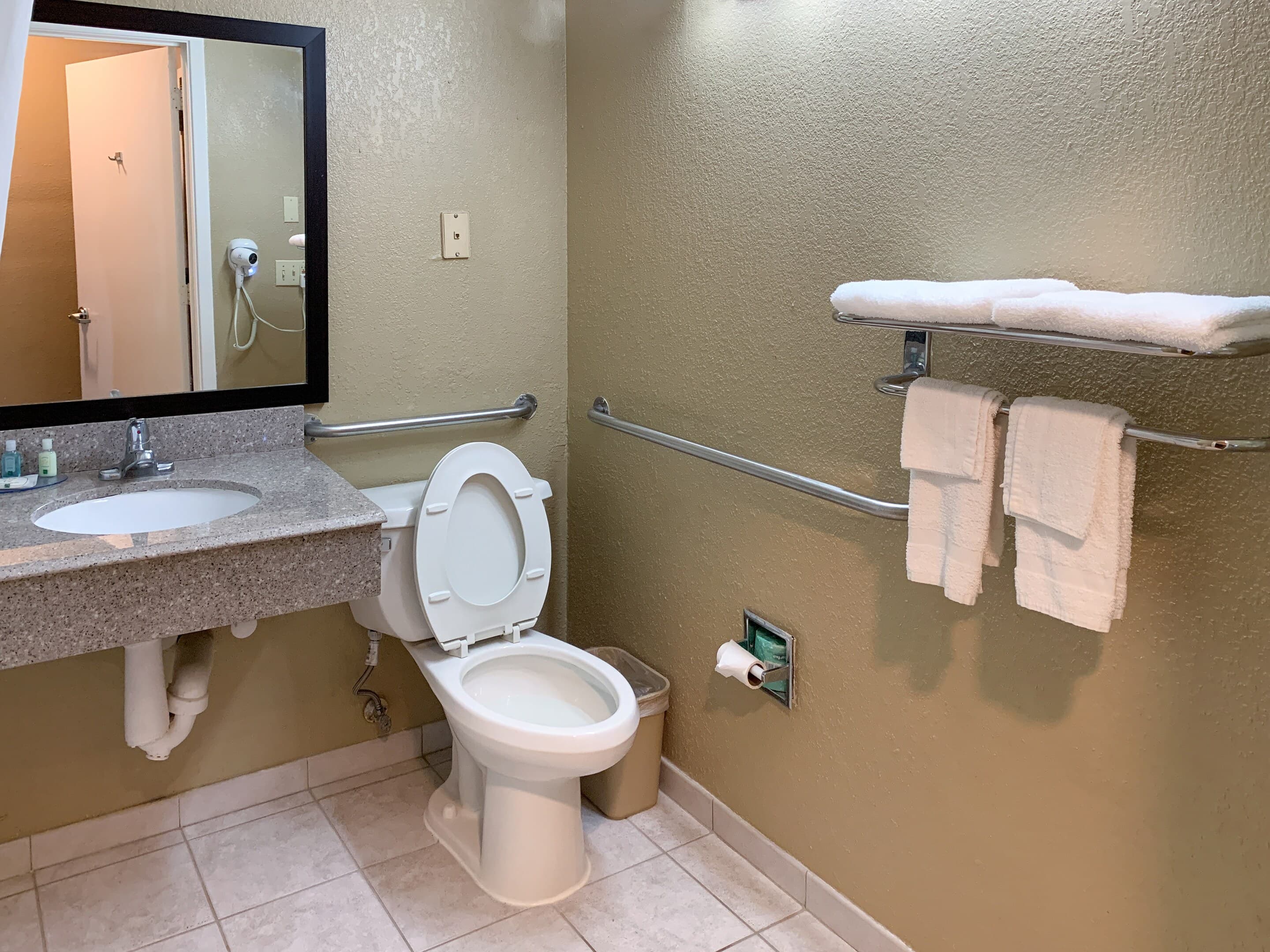 Quality Suites Houston NW Cy-Fair — 8
