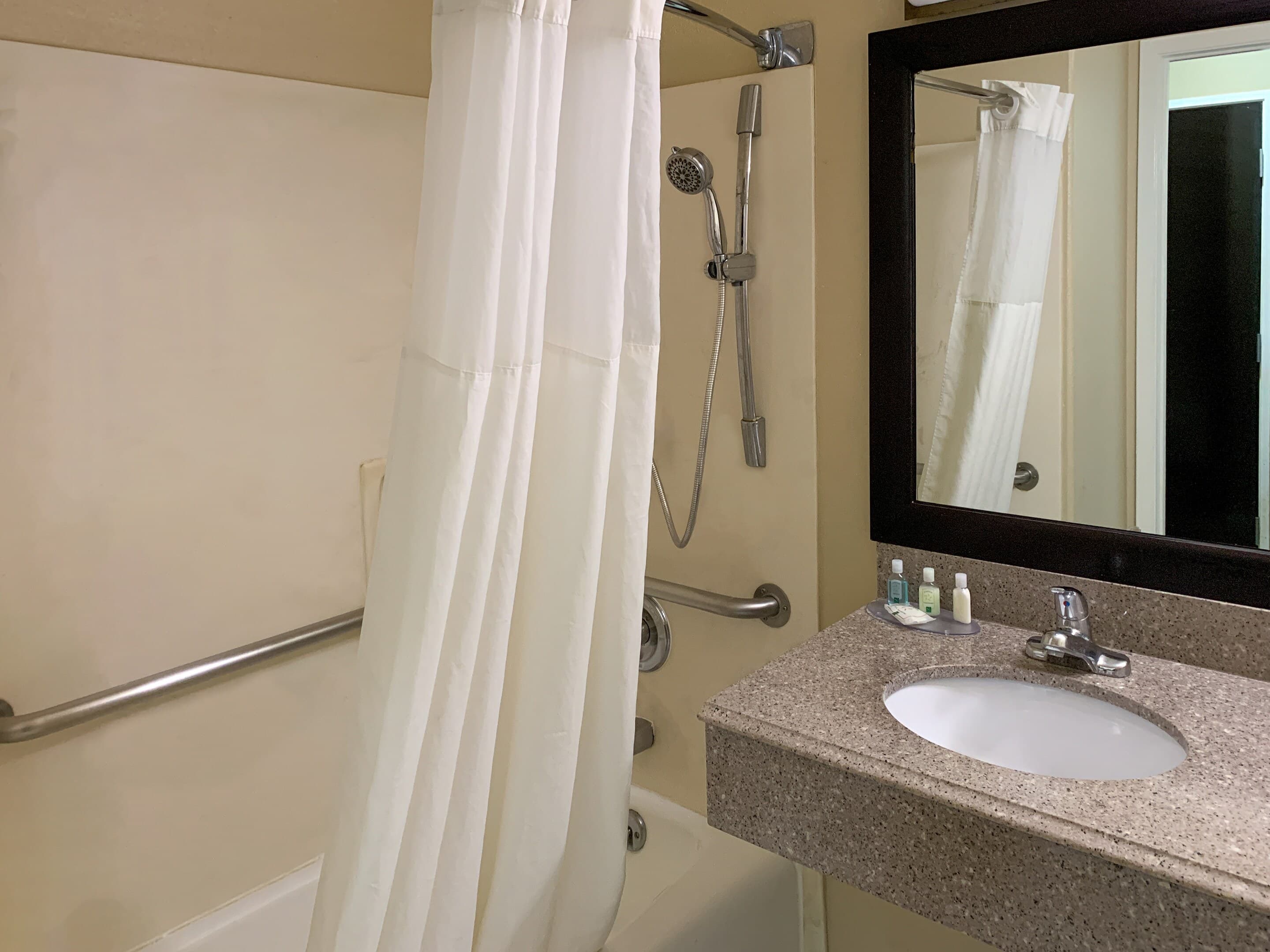 Quality Suites Houston NW Cy-Fair — 10