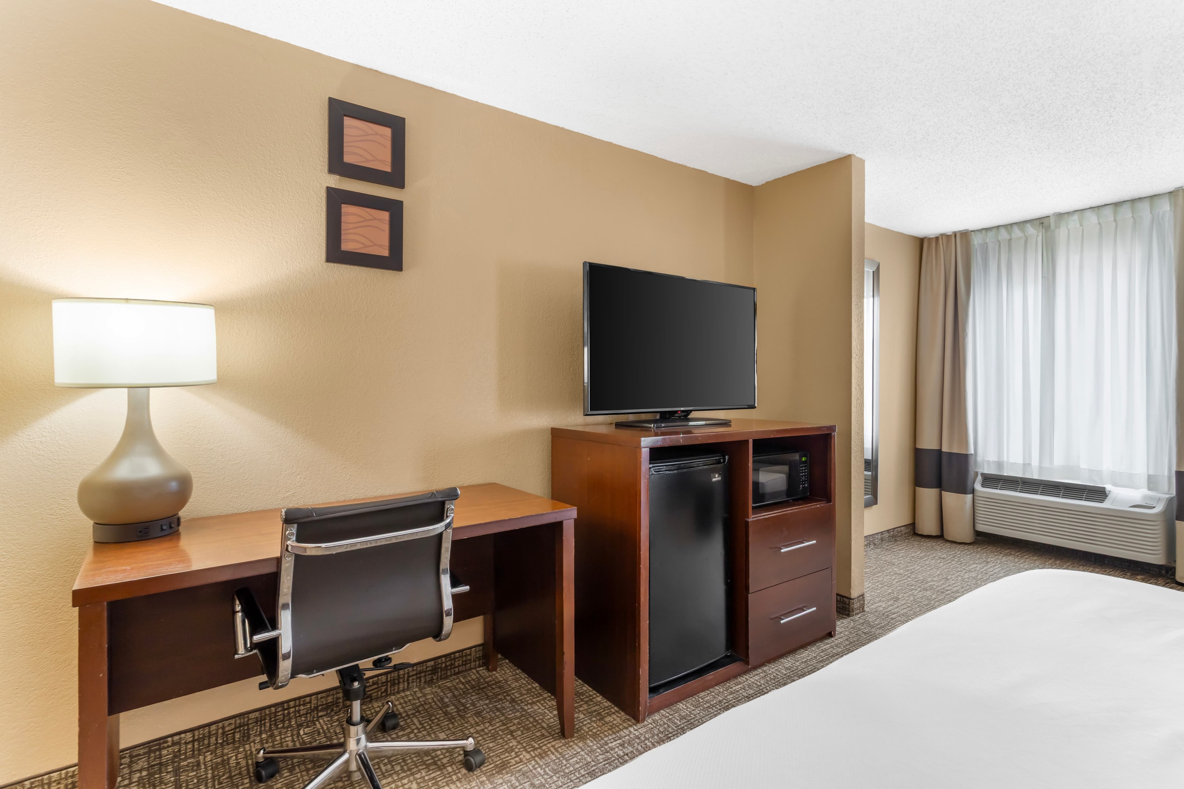 Comfort Inn North Conroe — 12