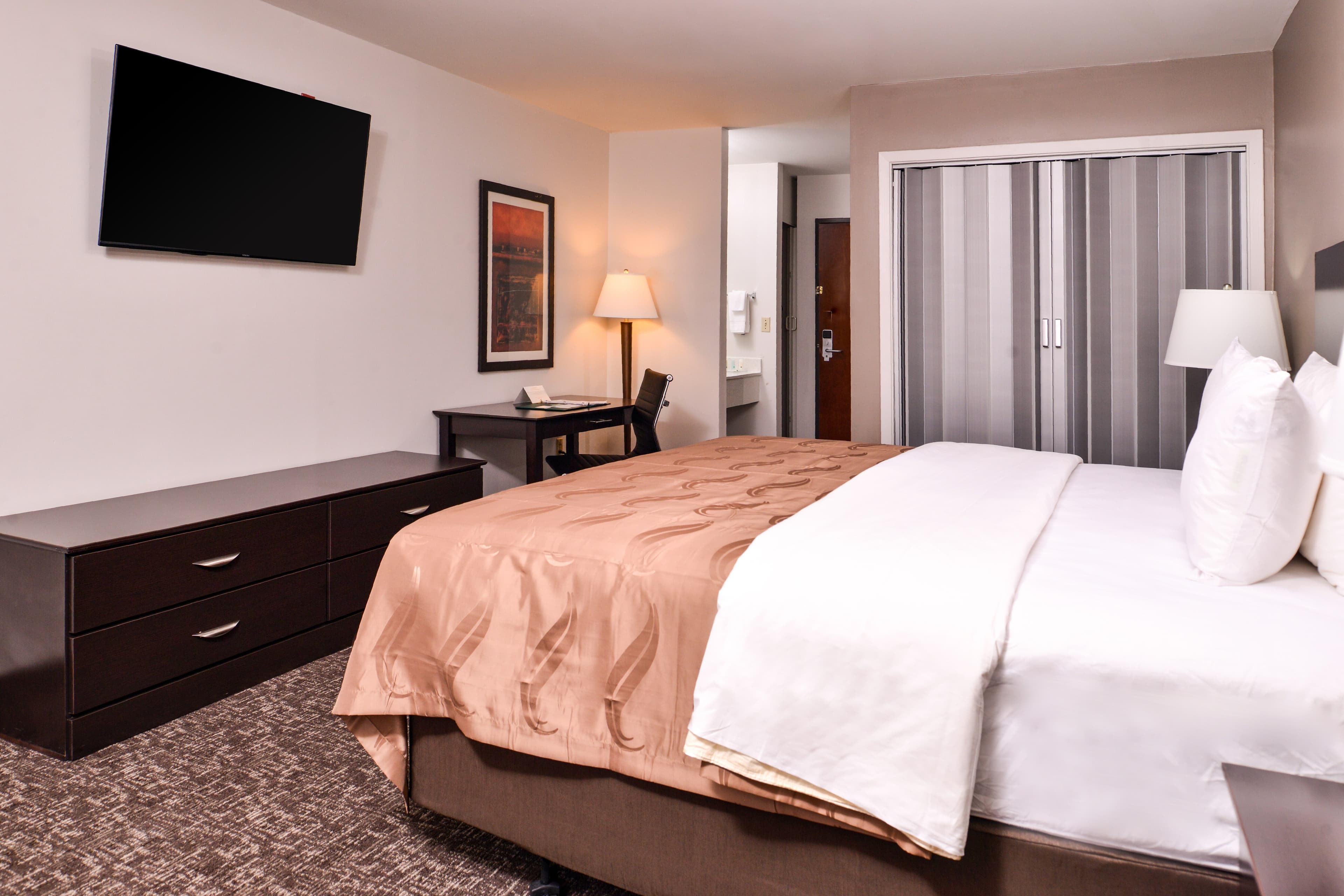 Quality Inn & Suites Beaumont — 9