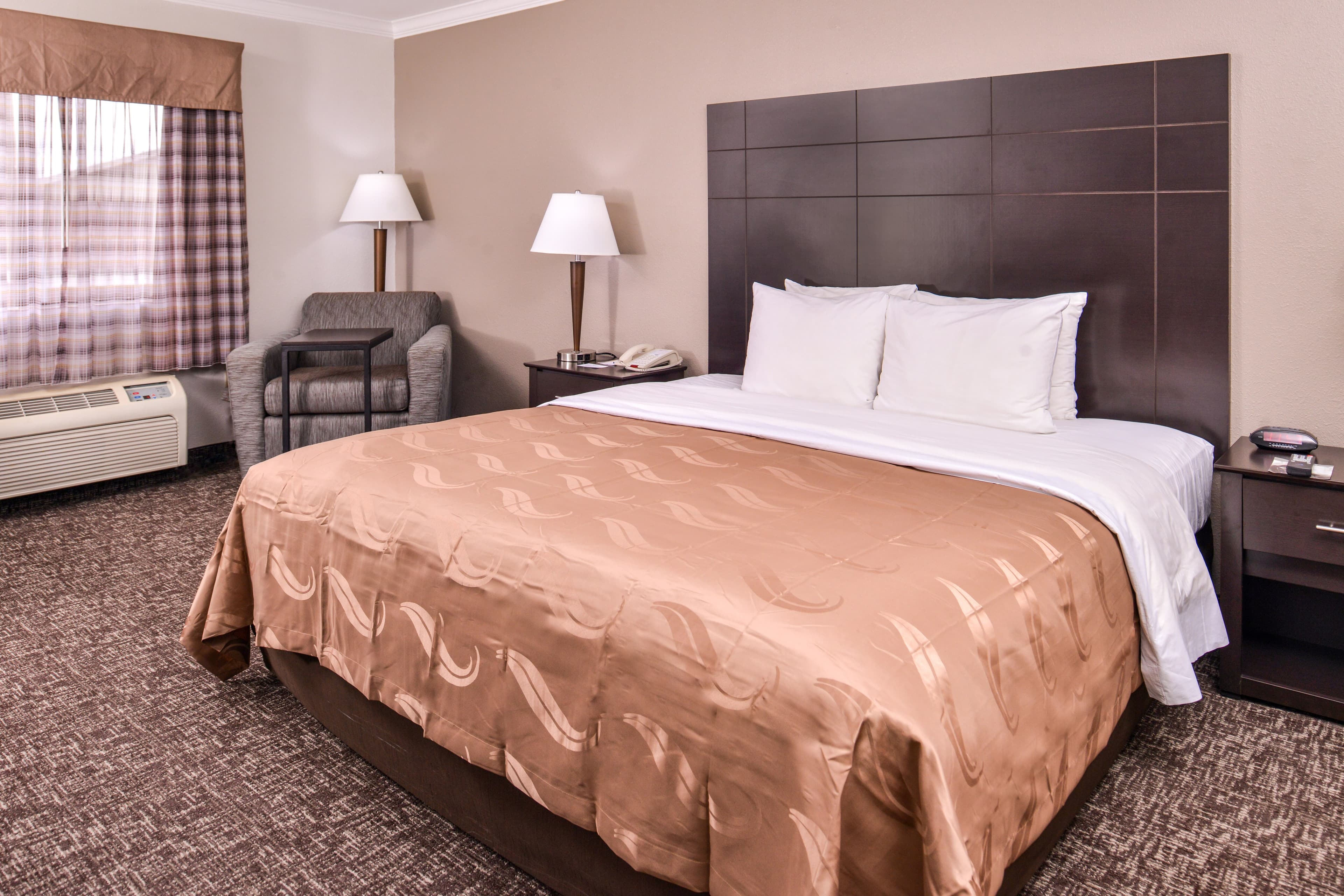 Quality Inn & Suites Beaumont — 8