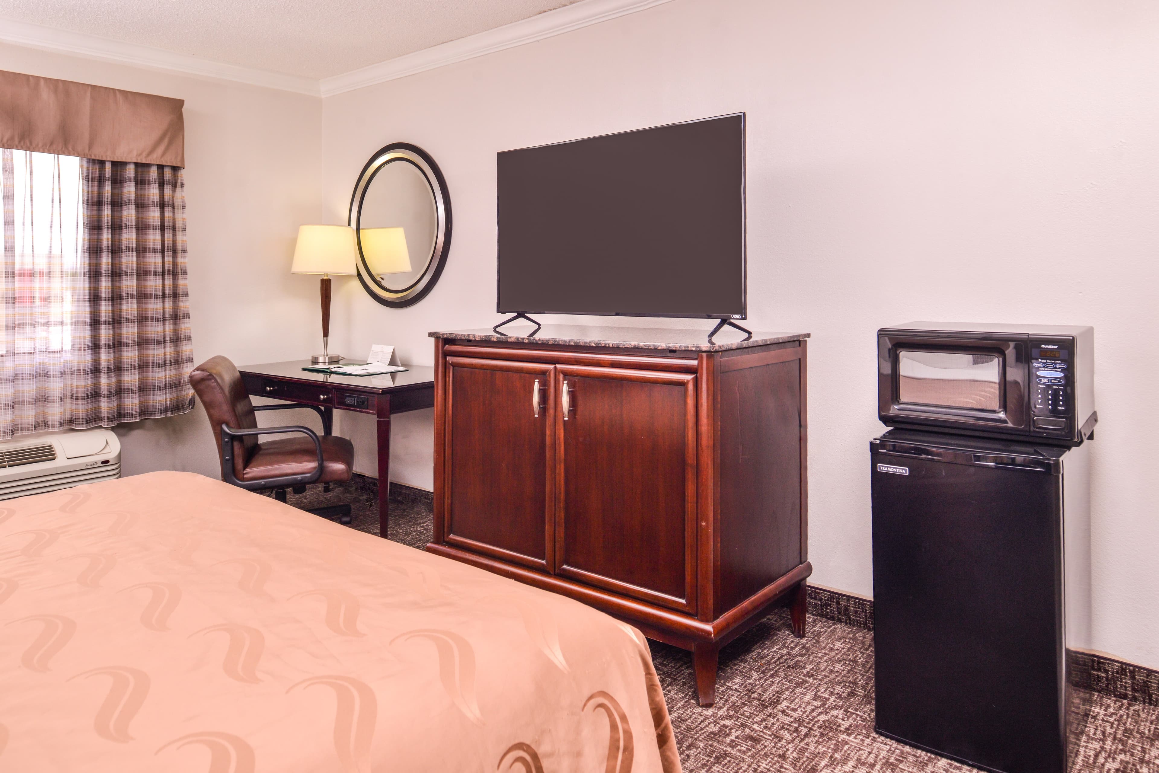 Quality Inn & Suites Beaumont — 13