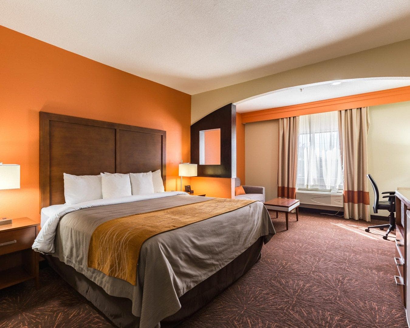 Econo Lodge Inn & Suites East Houston I-10 — 24
