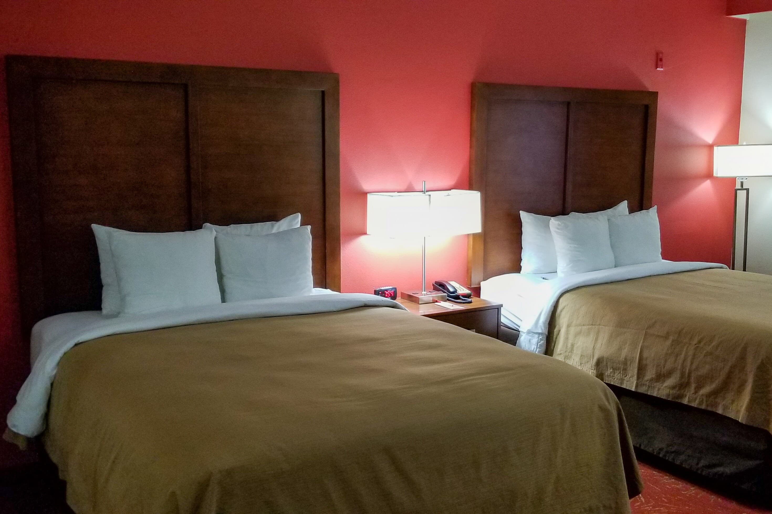 Econo Lodge Inn & Suites East Houston I-10 — 19