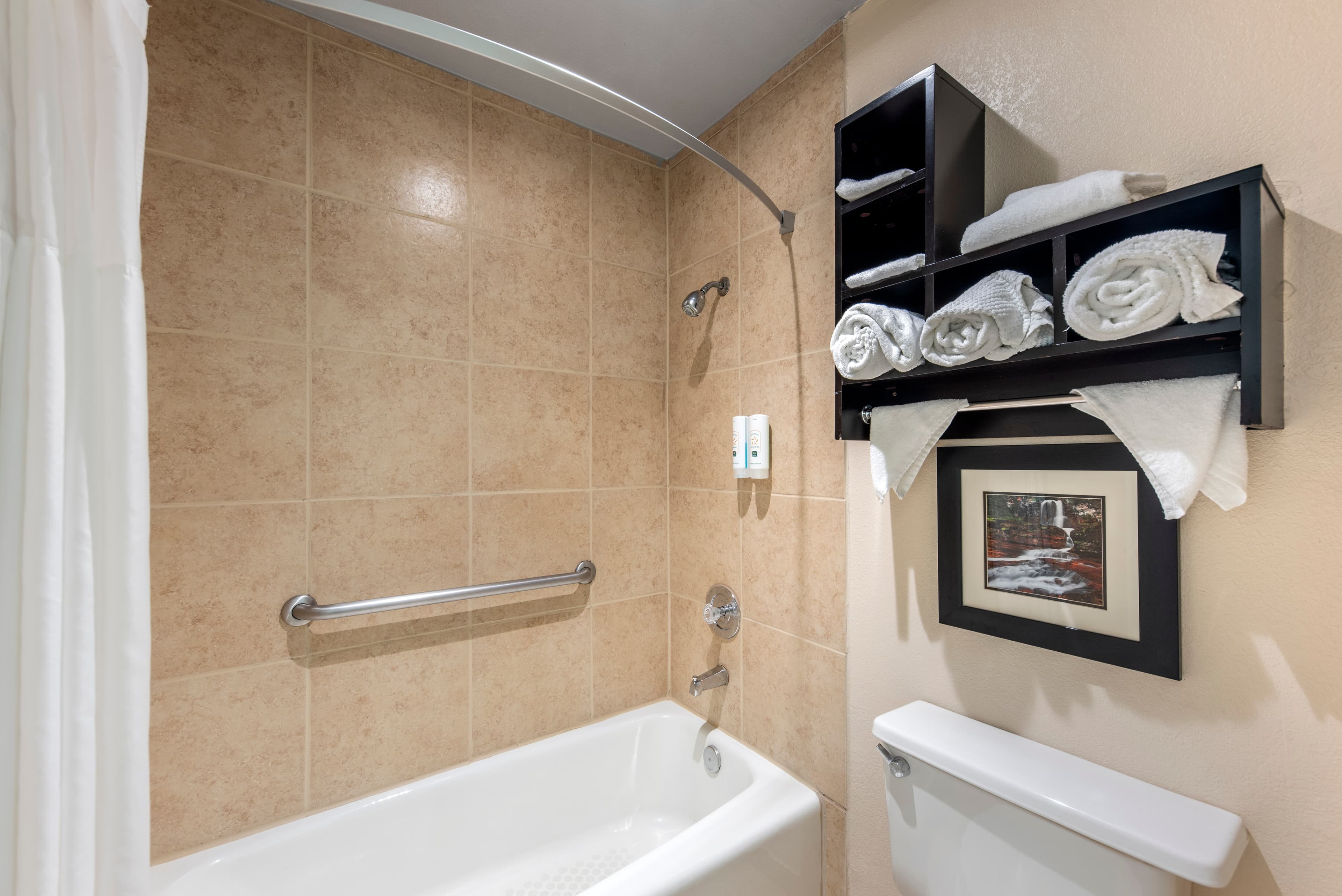 Quality Inn Near Lake Marble Falls — 18
