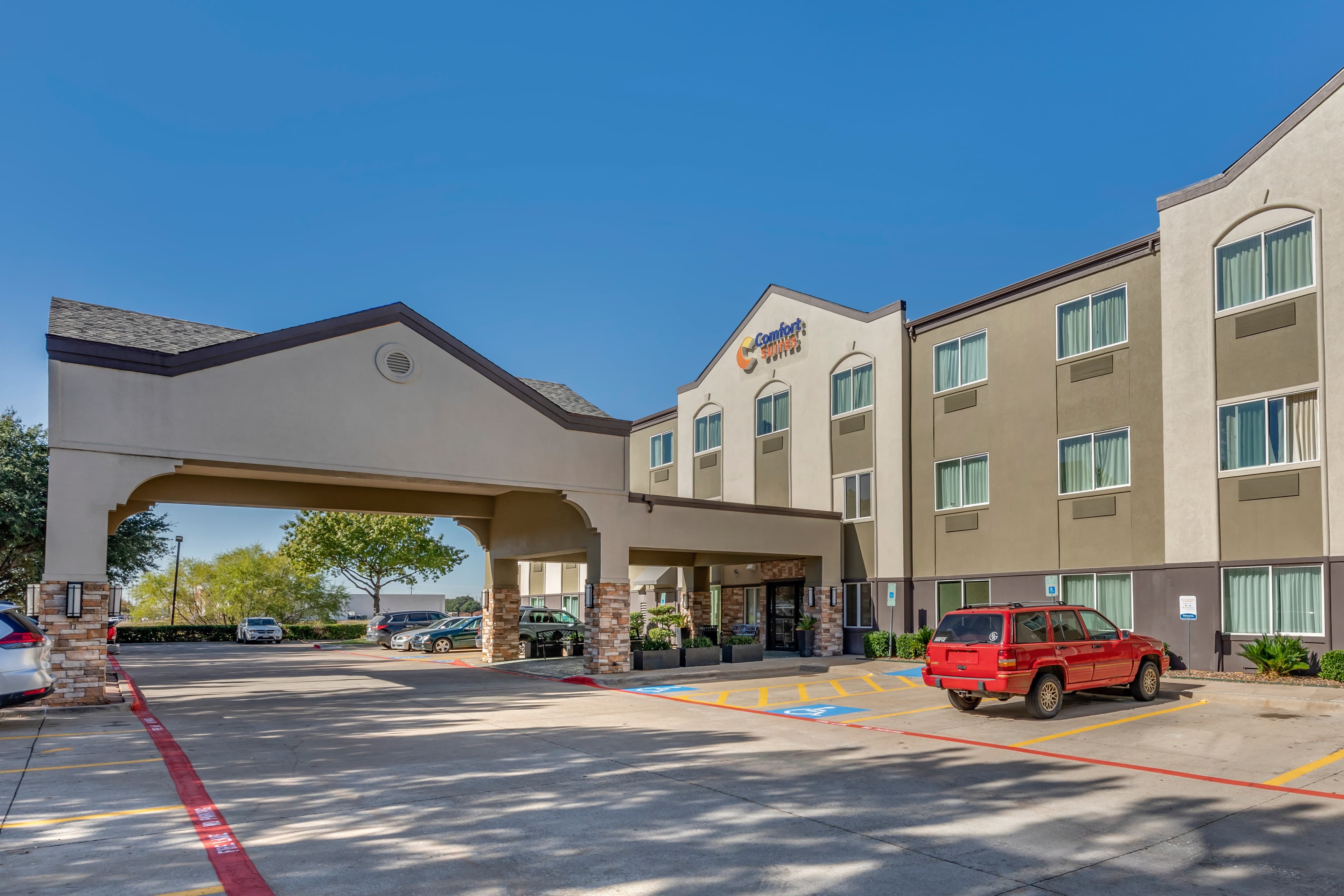 Comfort Suites The Colony - Plano West - Image 1