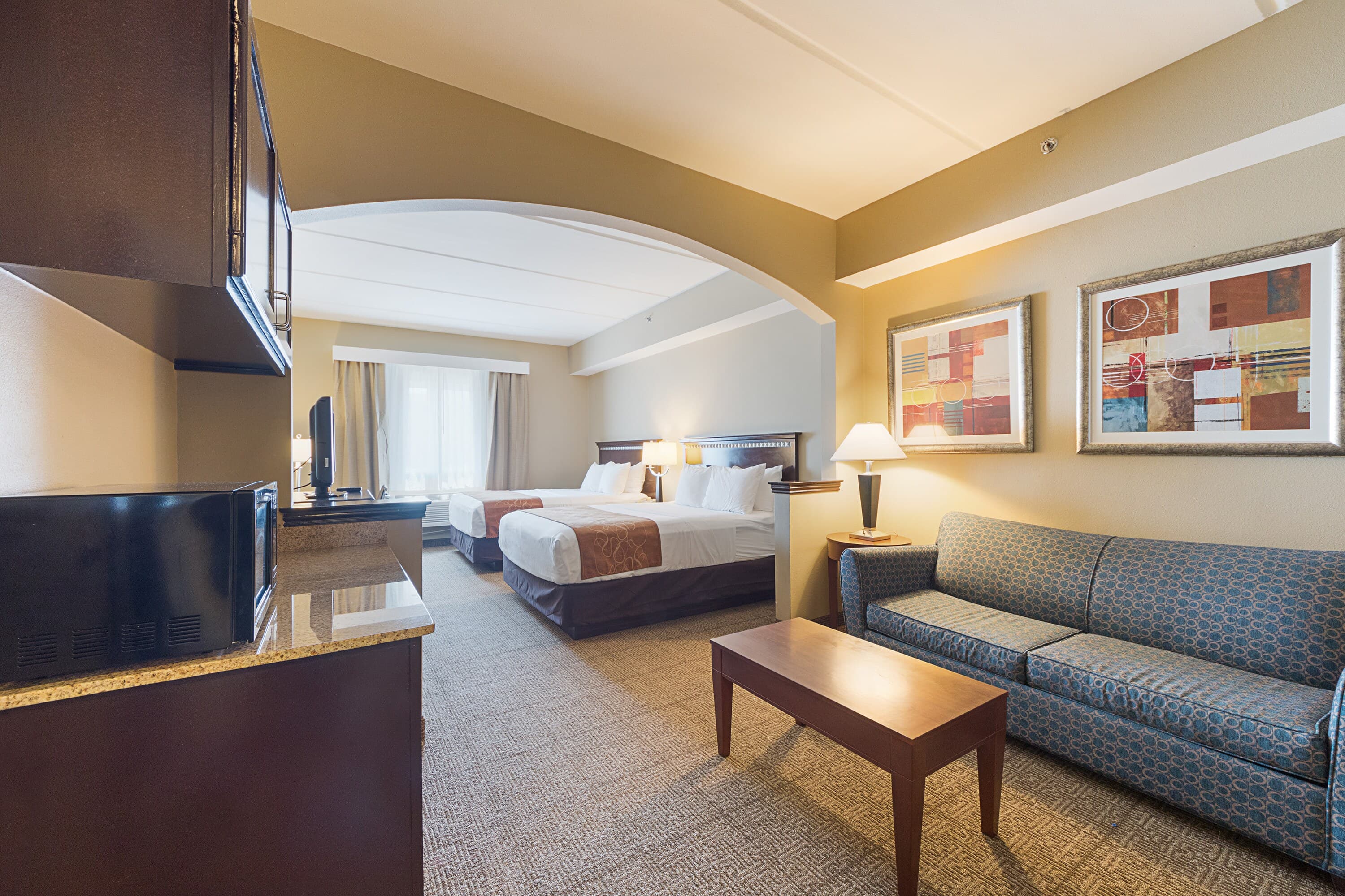 Comfort Suites Beachside — 24