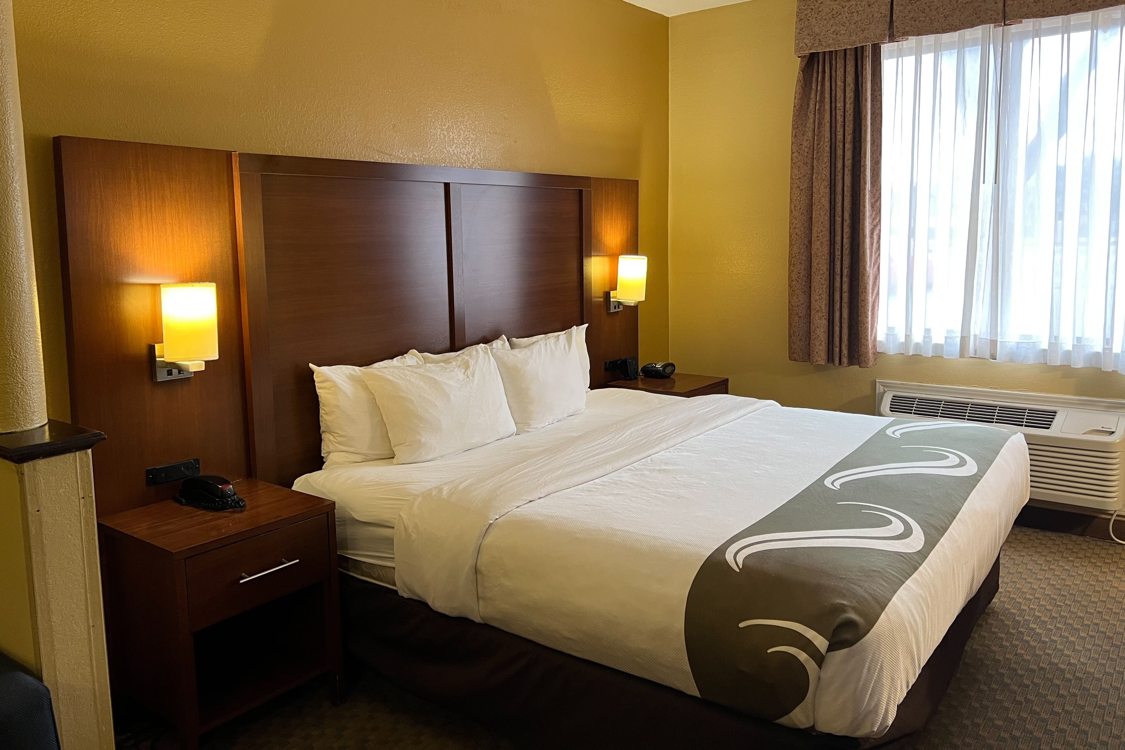 Quality Suites Midland North Loop 250 - Image 2