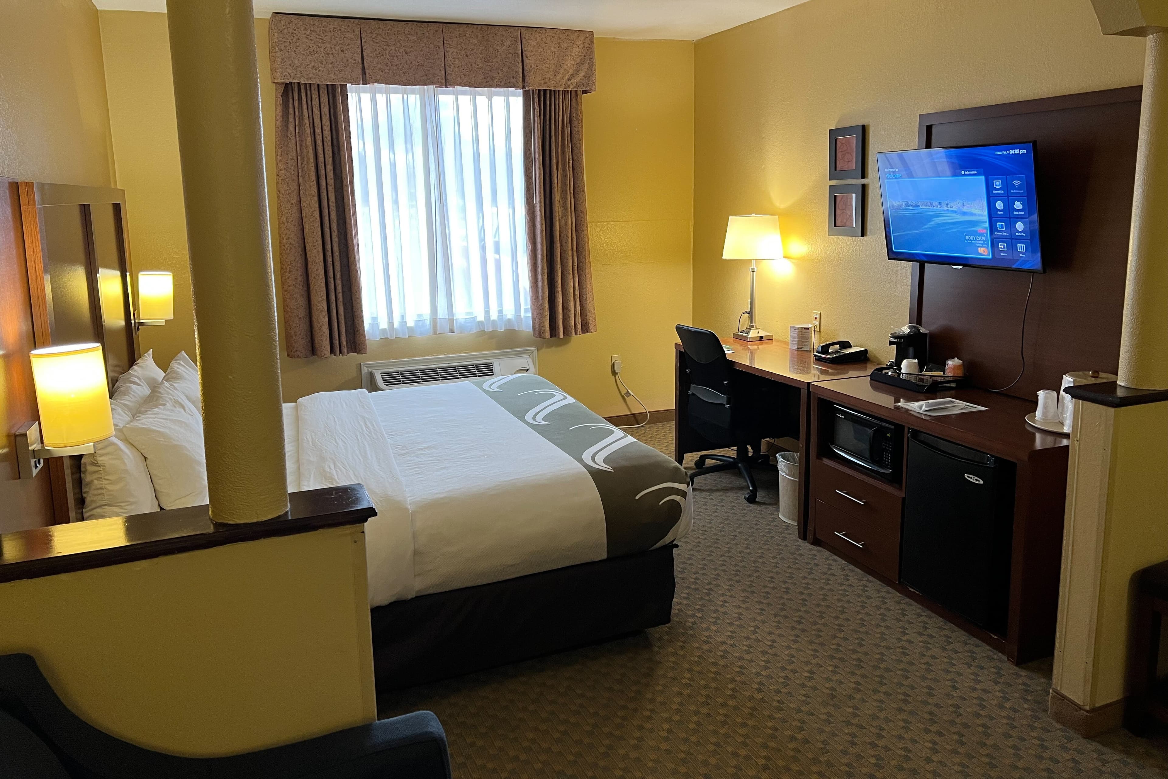 Quality Suites Midland North Loop 250 - Image 4