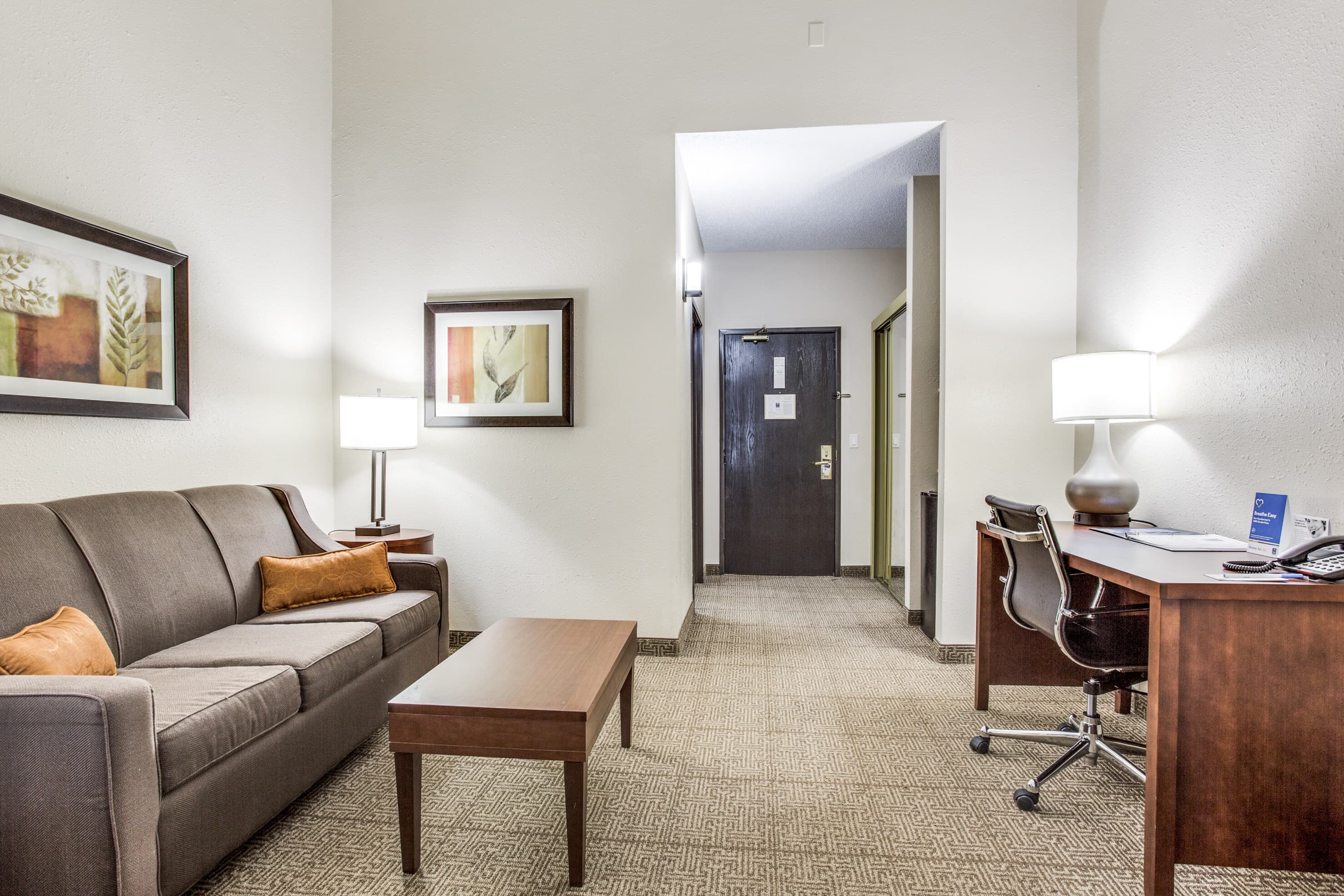 Comfort Inn & Suites Love Field-Dallas Market Center — 12
