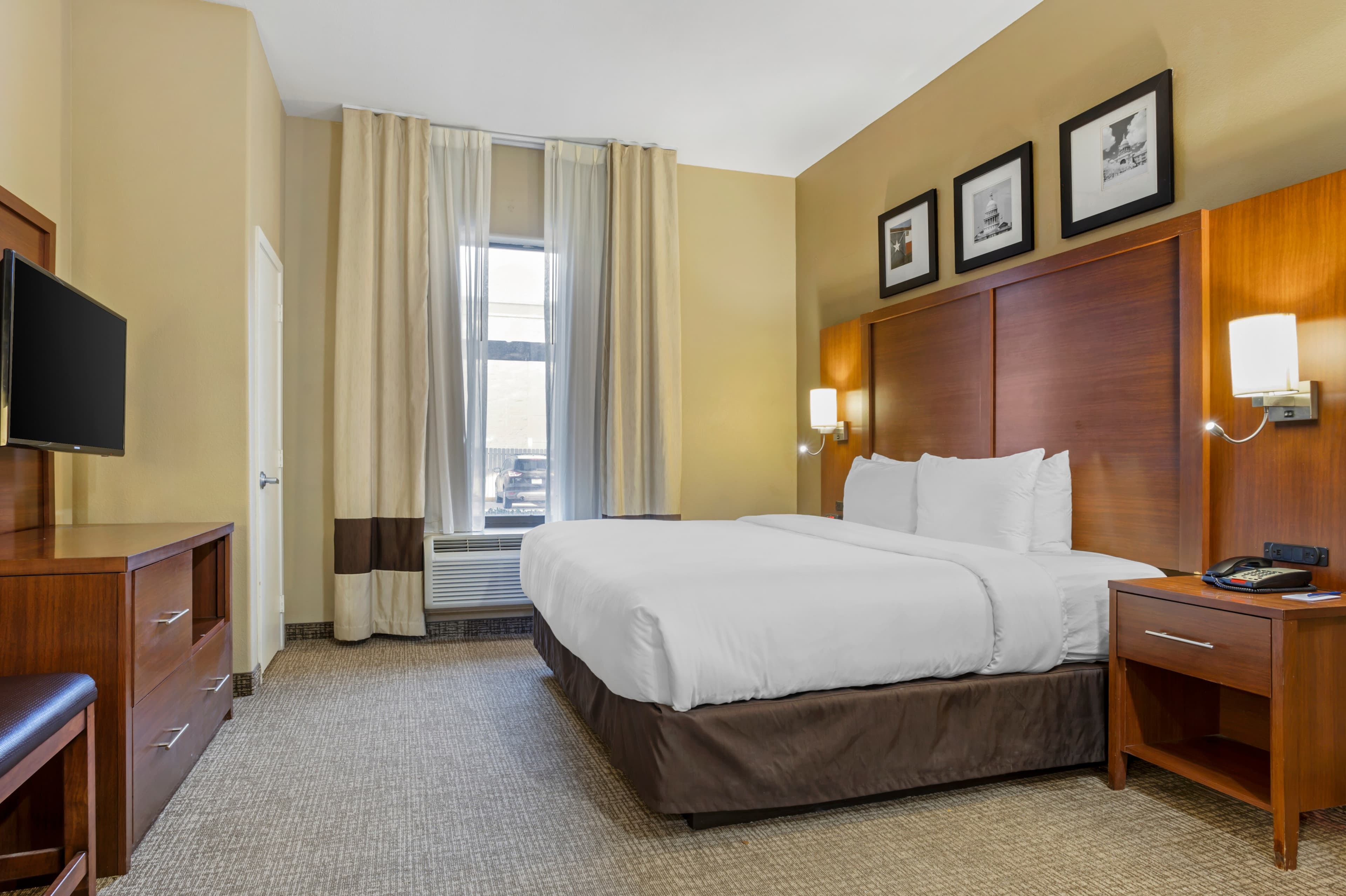 Comfort Suites Houston NW - Vintage Park - Image 3