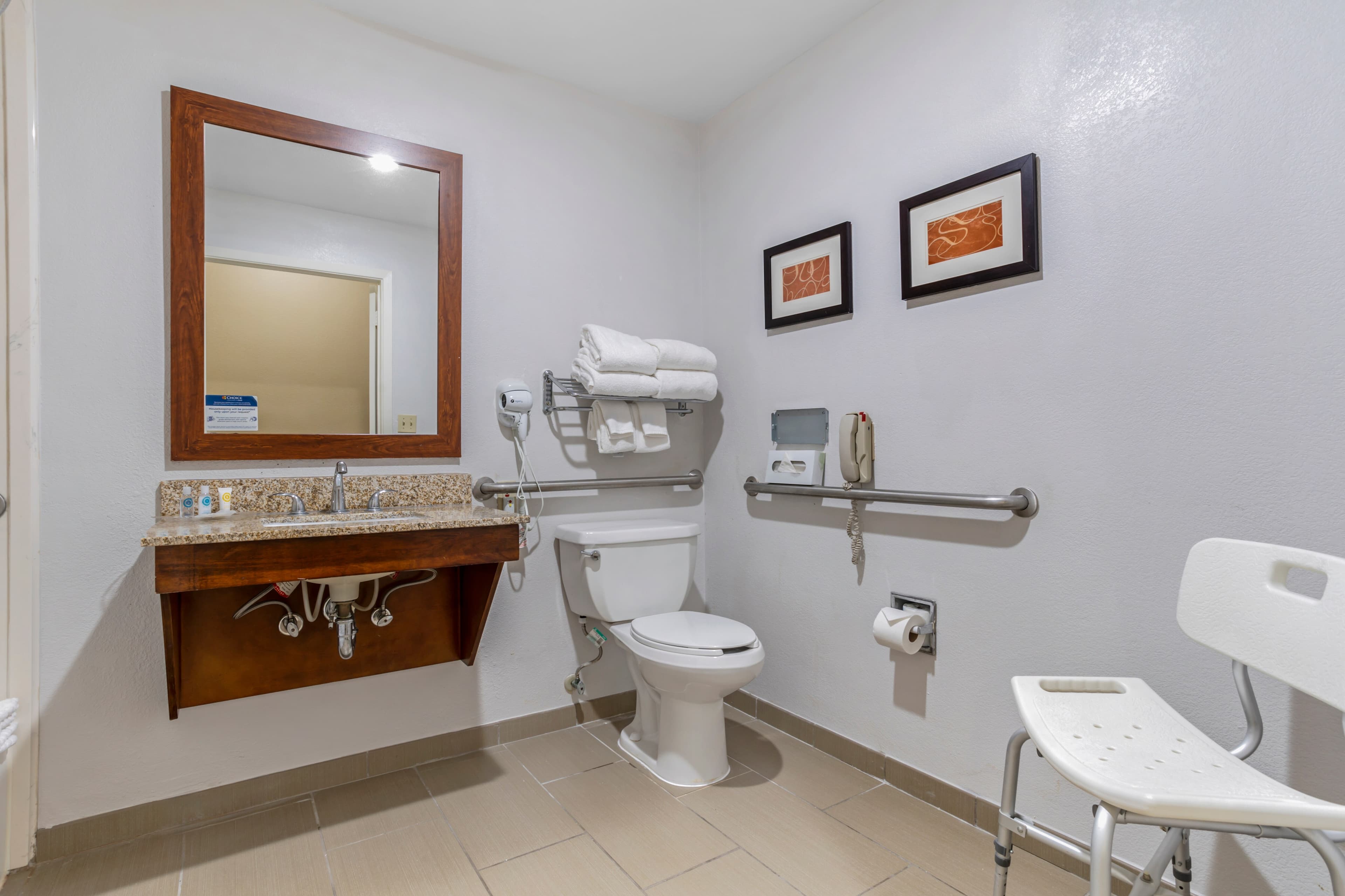Comfort Suites Houston NW - Vintage Park - Image 5