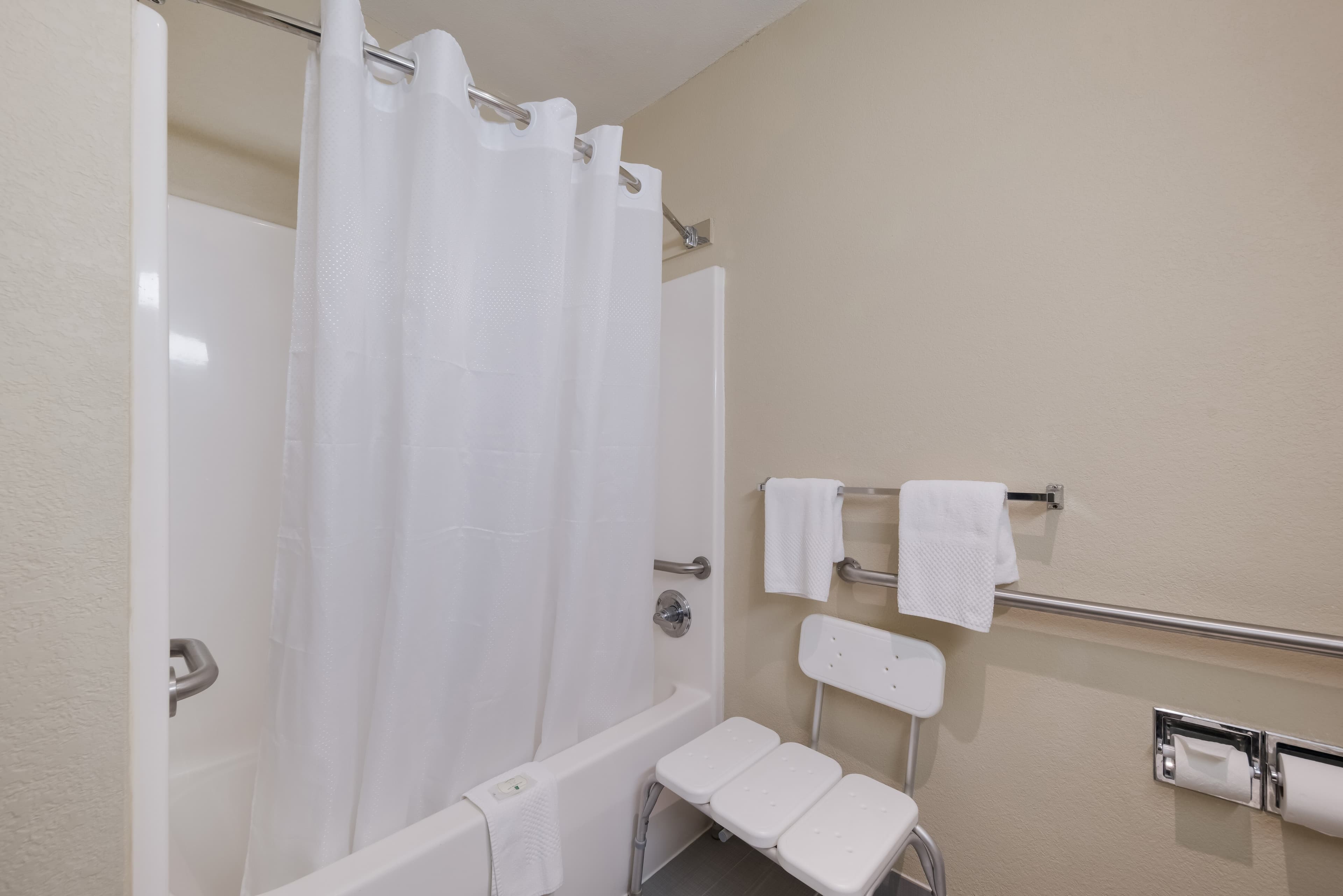 Quality Inn & Suites Terrell — 3