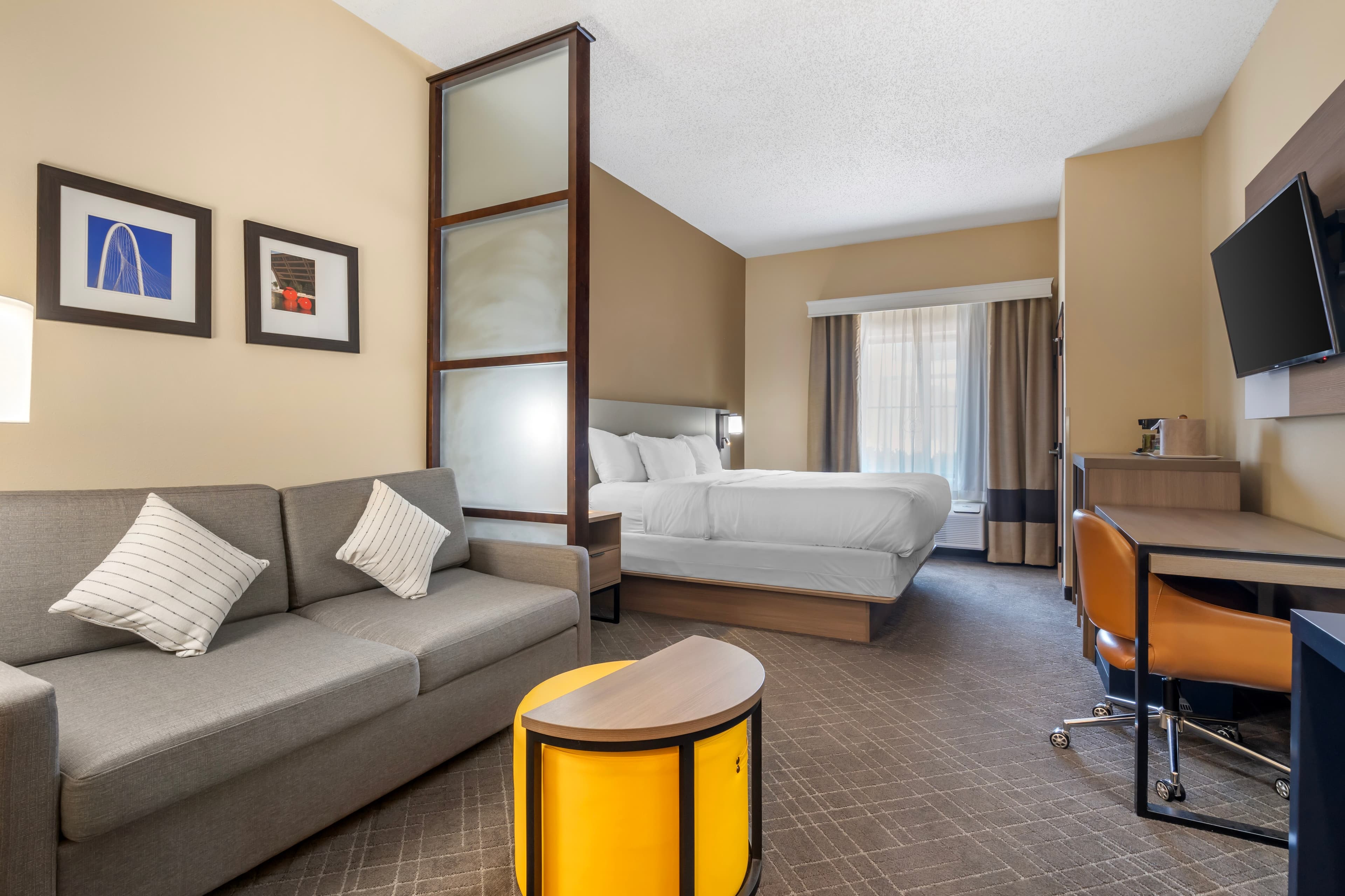 Comfort Suites McKinney-Allen - Image 2