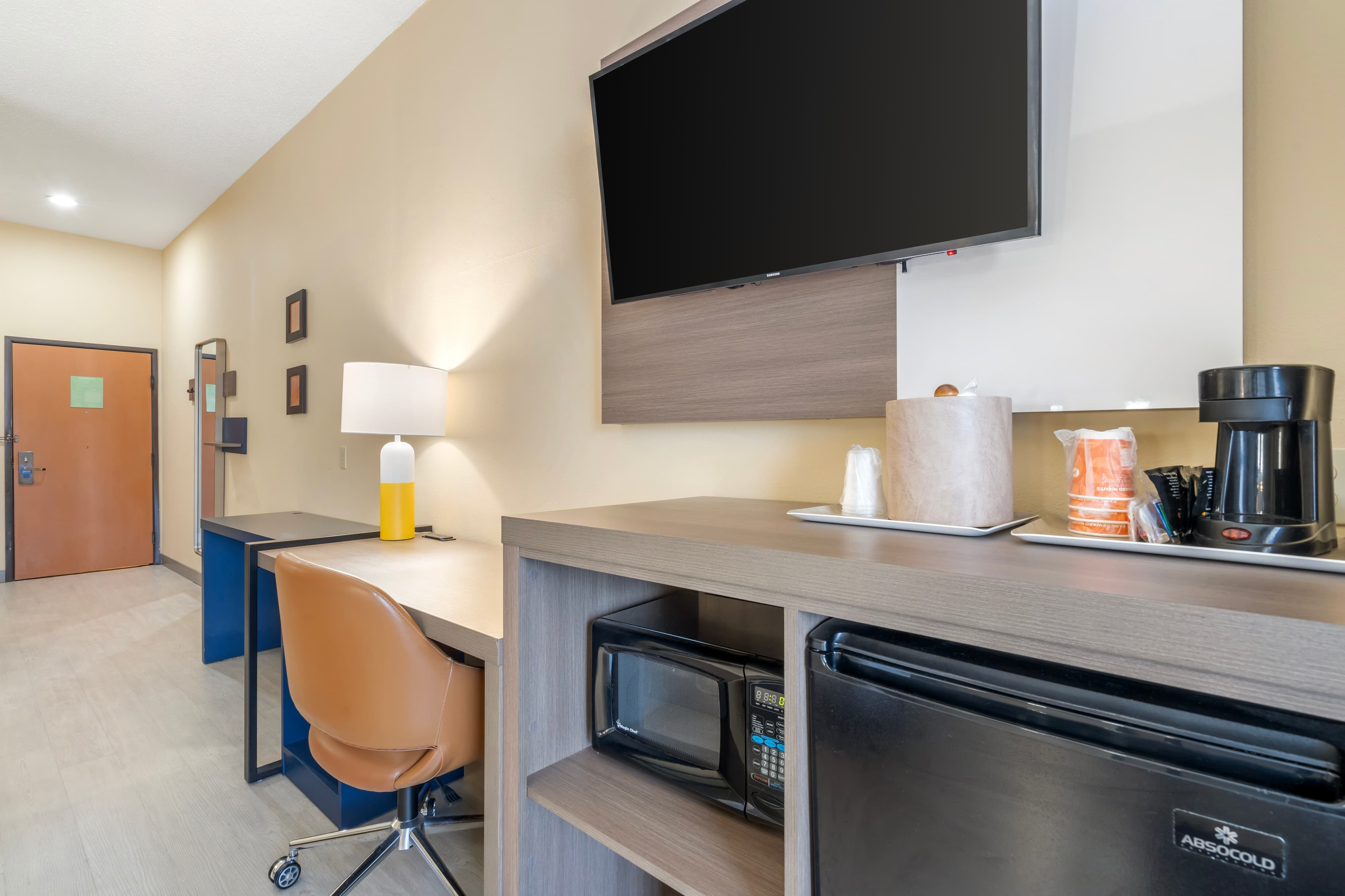 Comfort Suites McKinney-Allen — 8