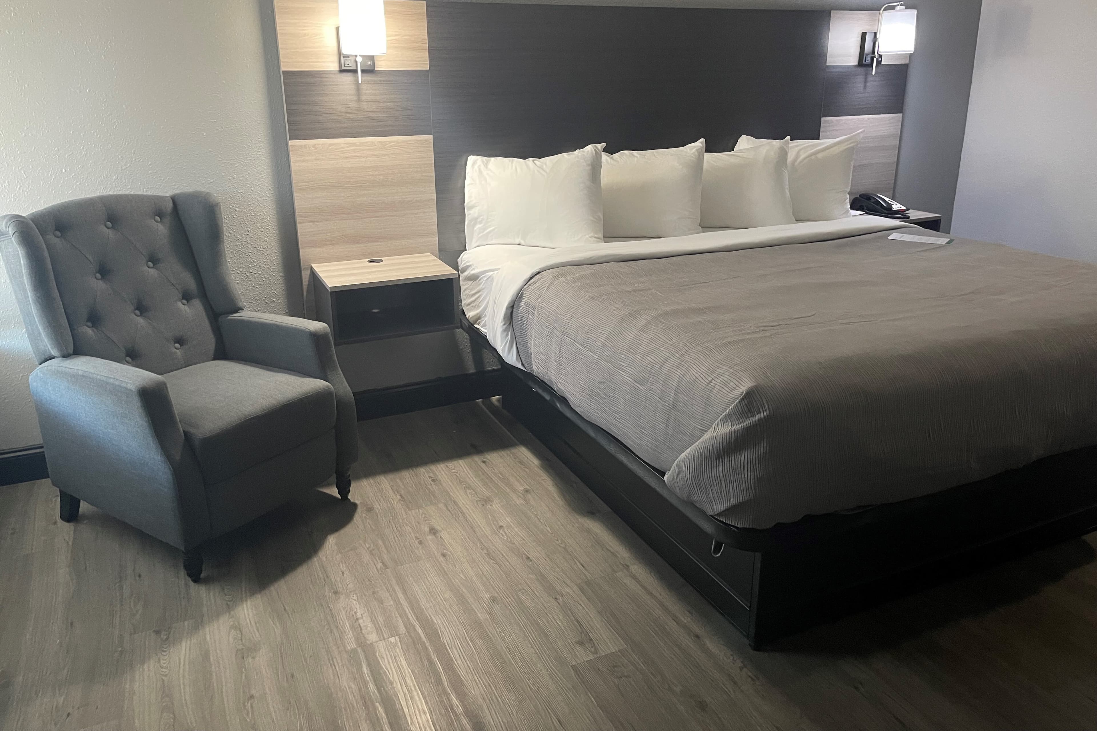 Quality Suites Abilene Mall Area - Image 1