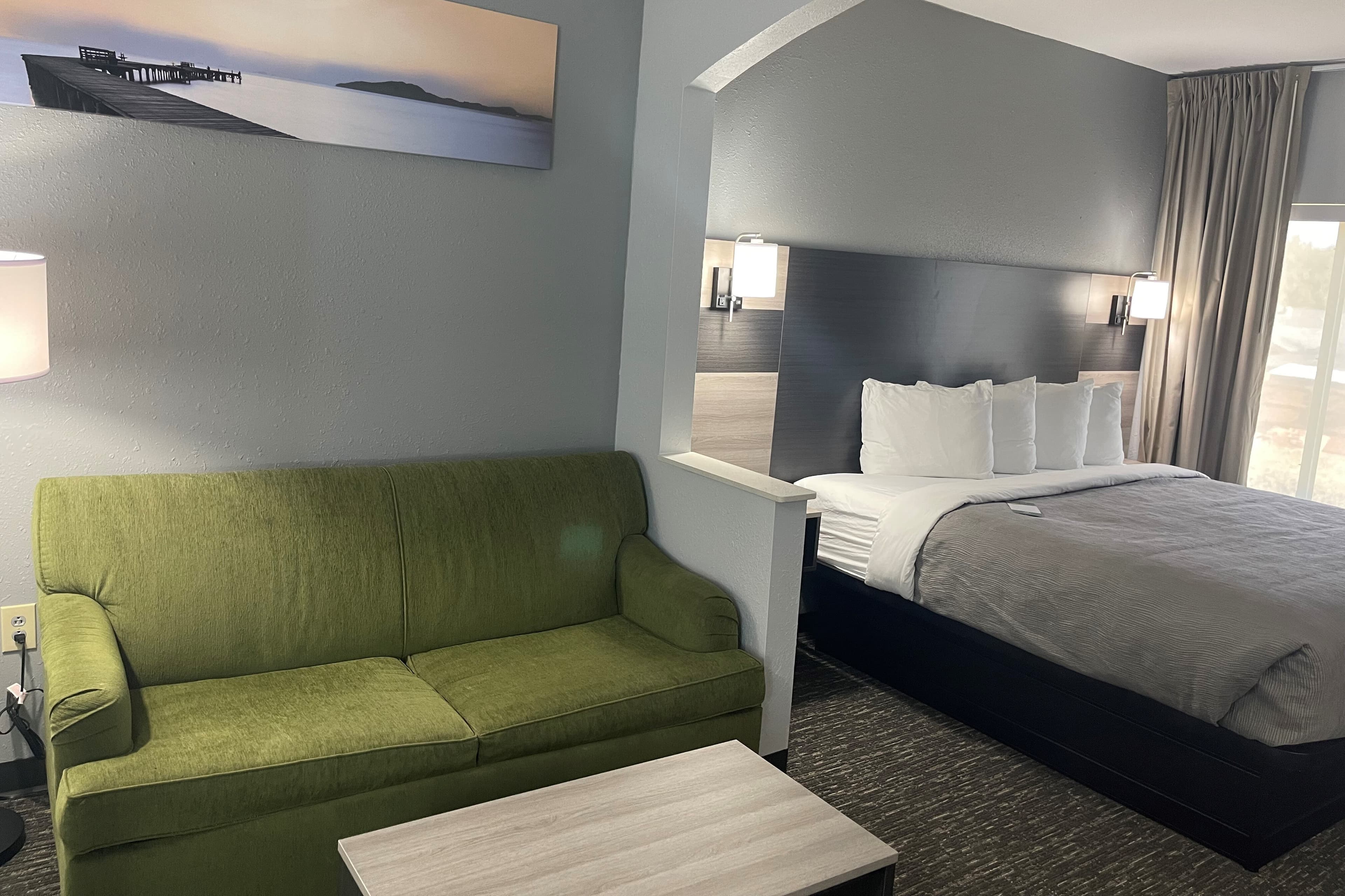 Quality Suites Abilene Mall Area — 12