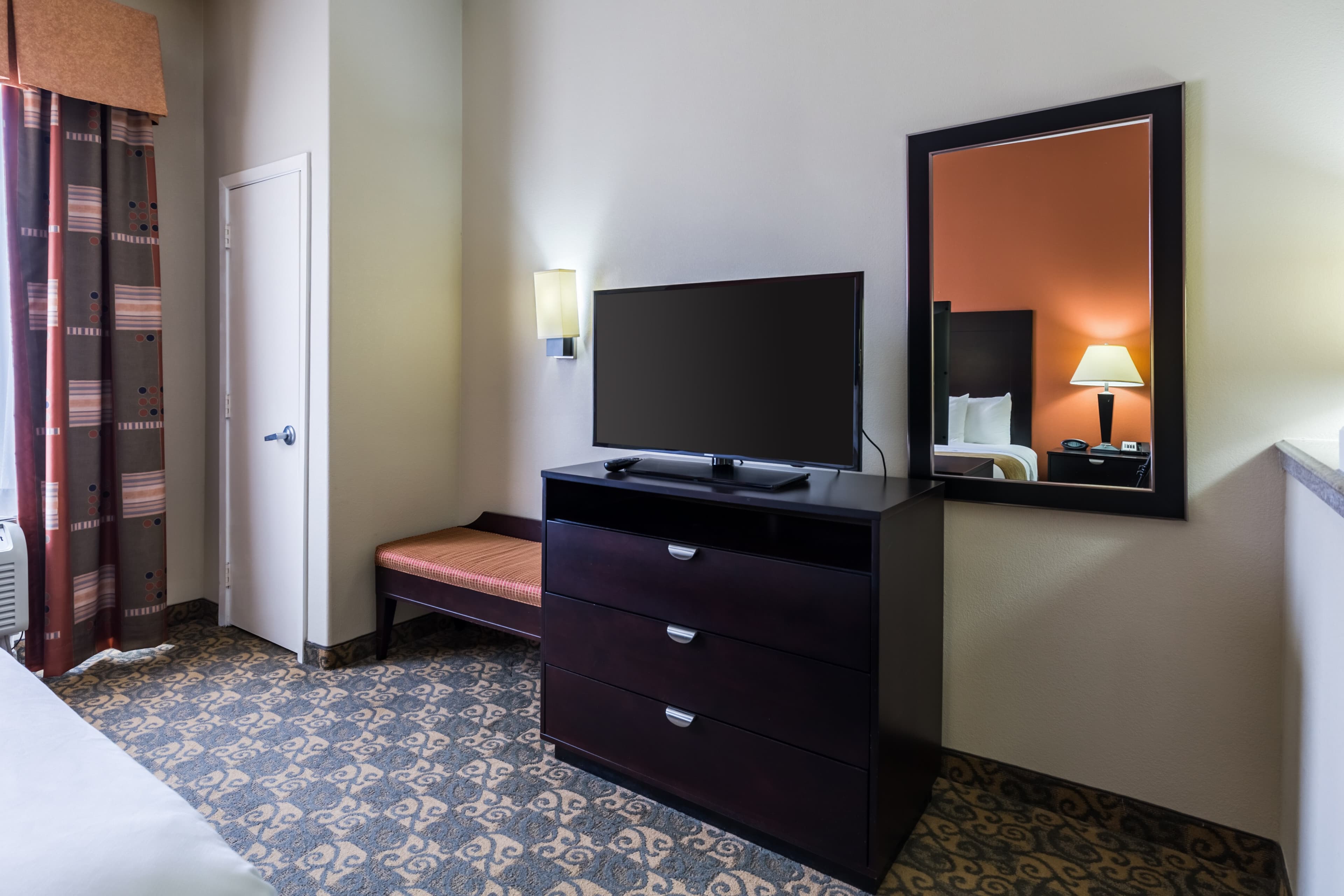 Comfort Suites Westchase Houston Energy Corridor - Image 3