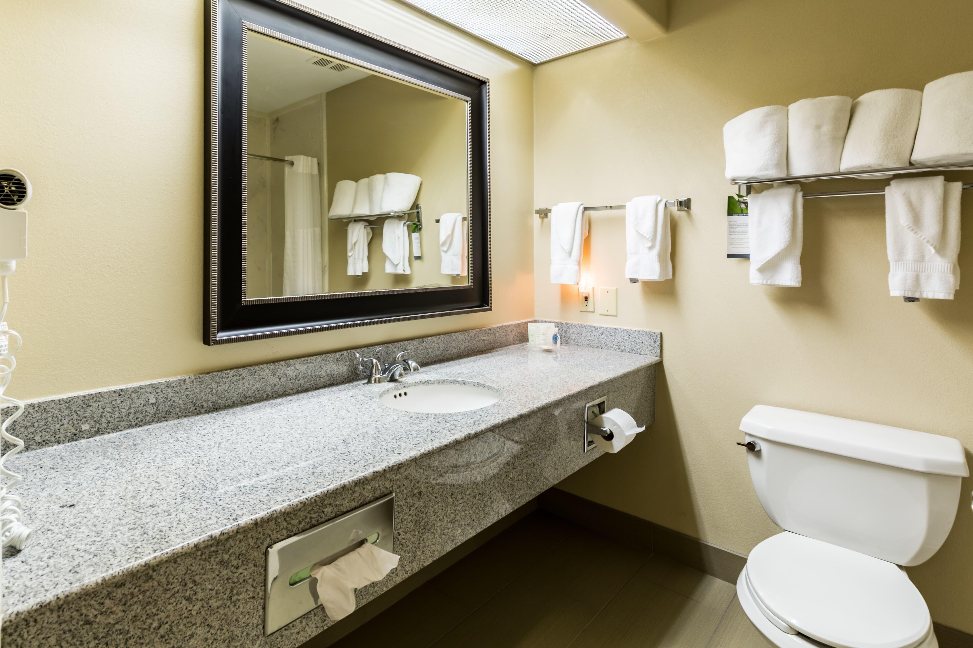 Comfort Suites Westchase Houston Energy Corridor — 14