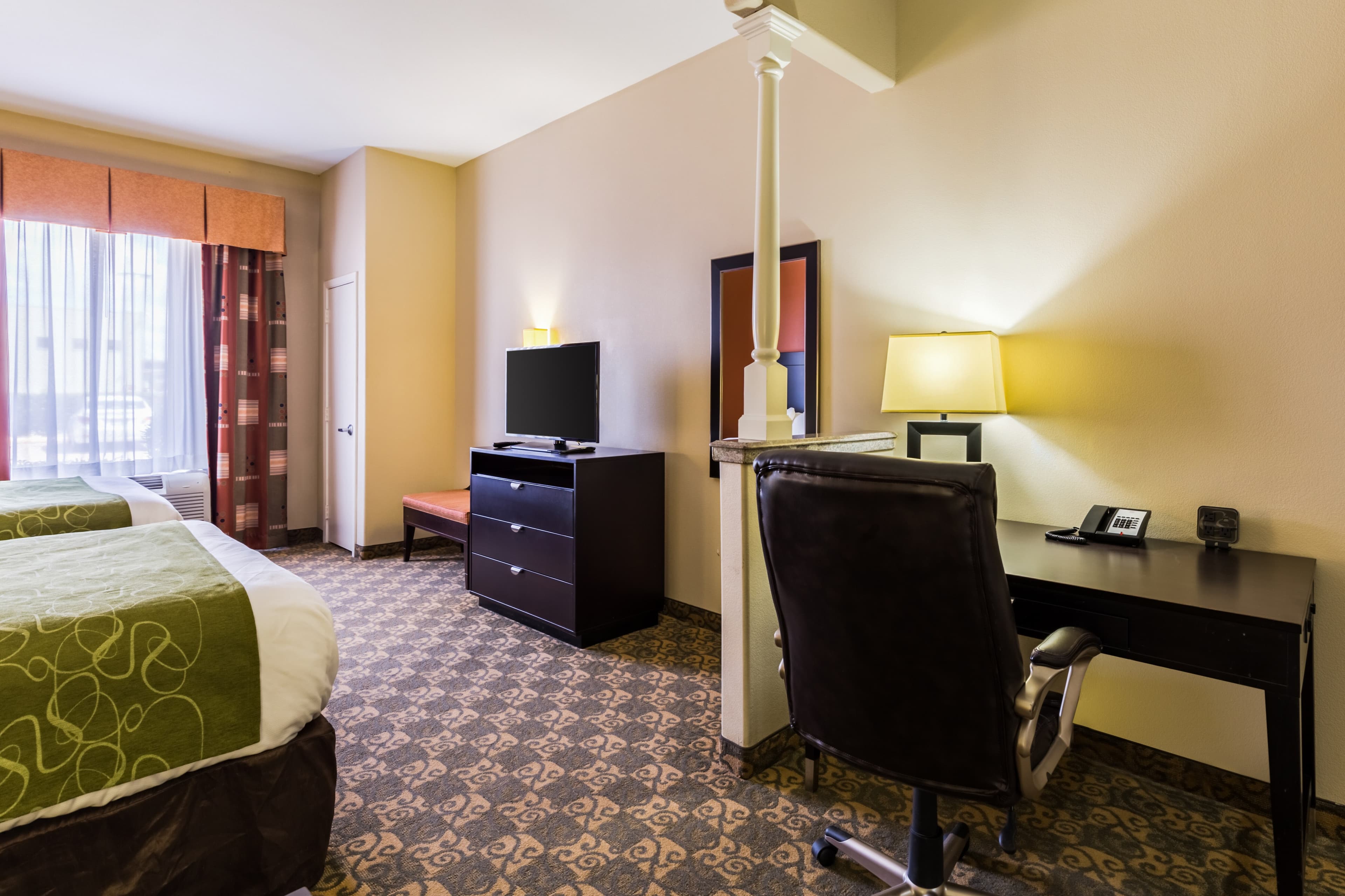 Comfort Suites Westchase Houston Energy Corridor — 7