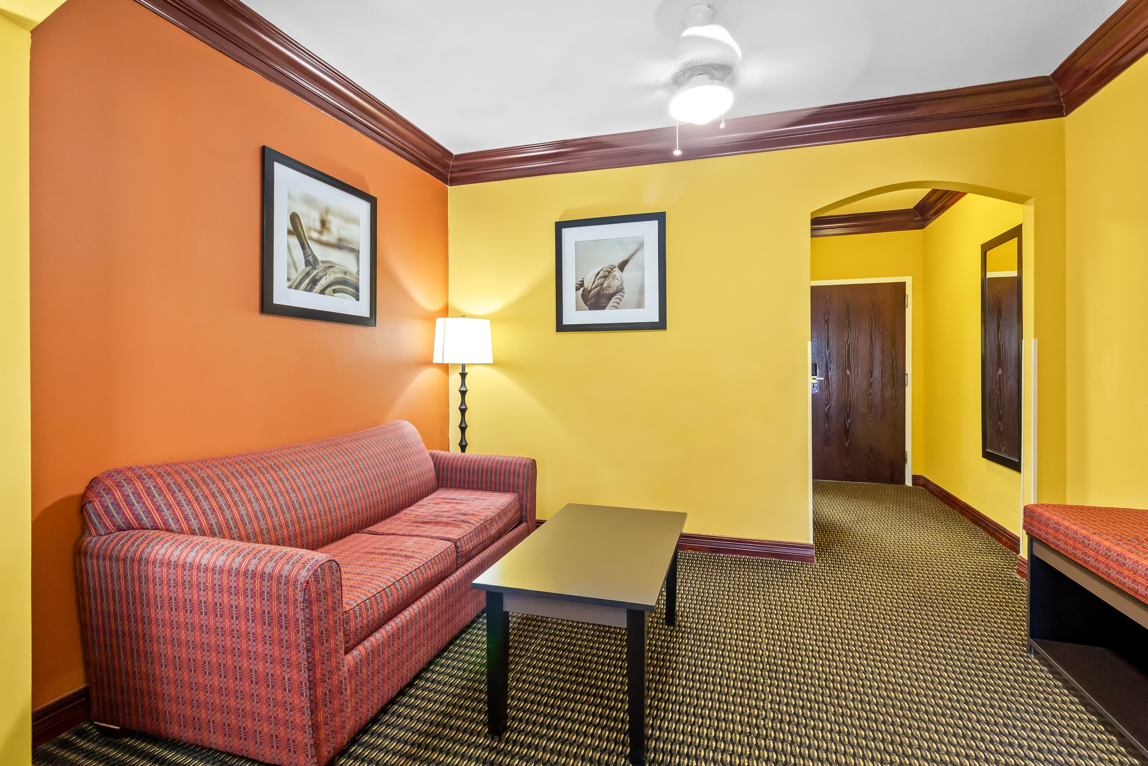 Comfort Suites Lake Jackson Clute - Image 3