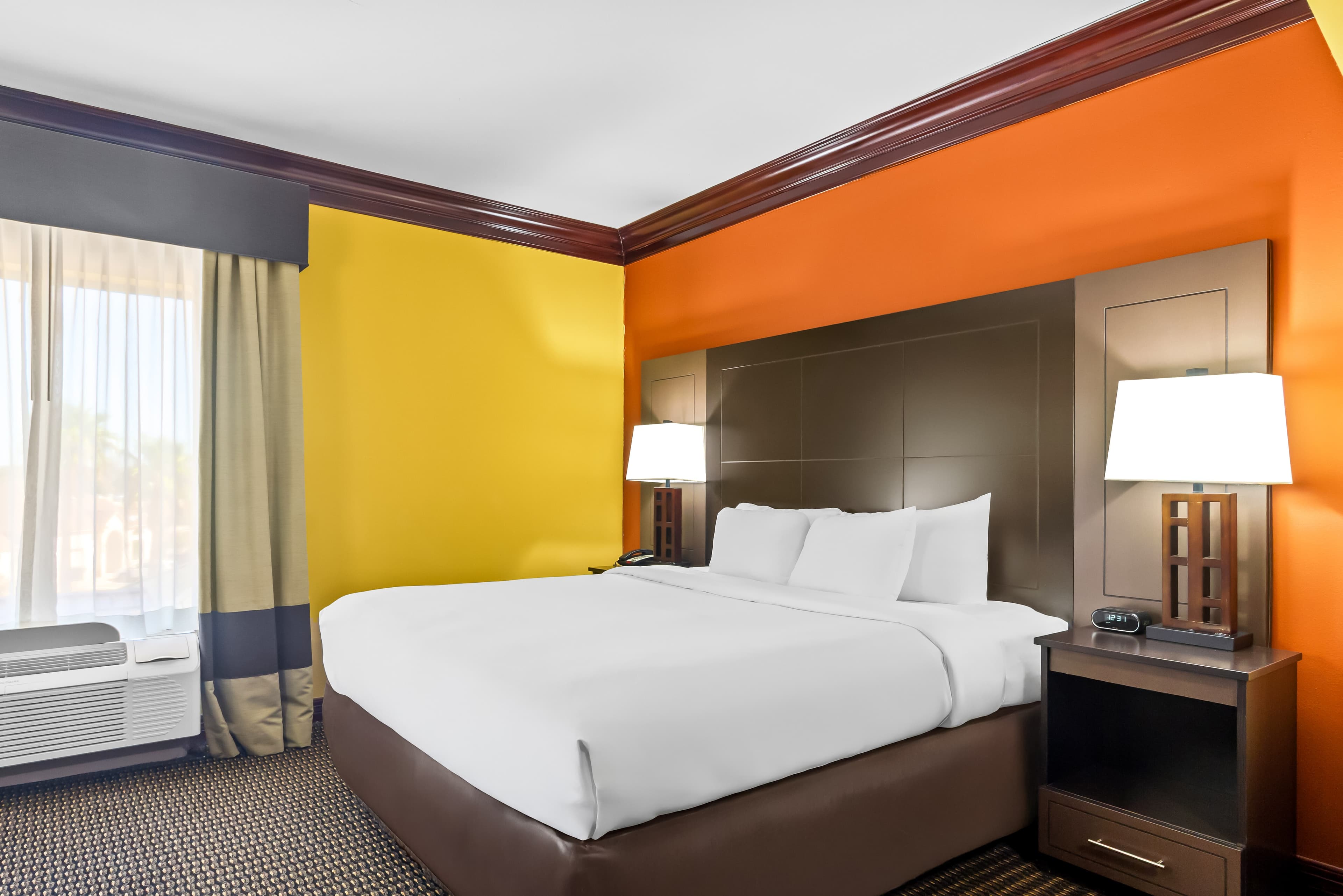 Comfort Suites Lake Jackson Clute - Image 4