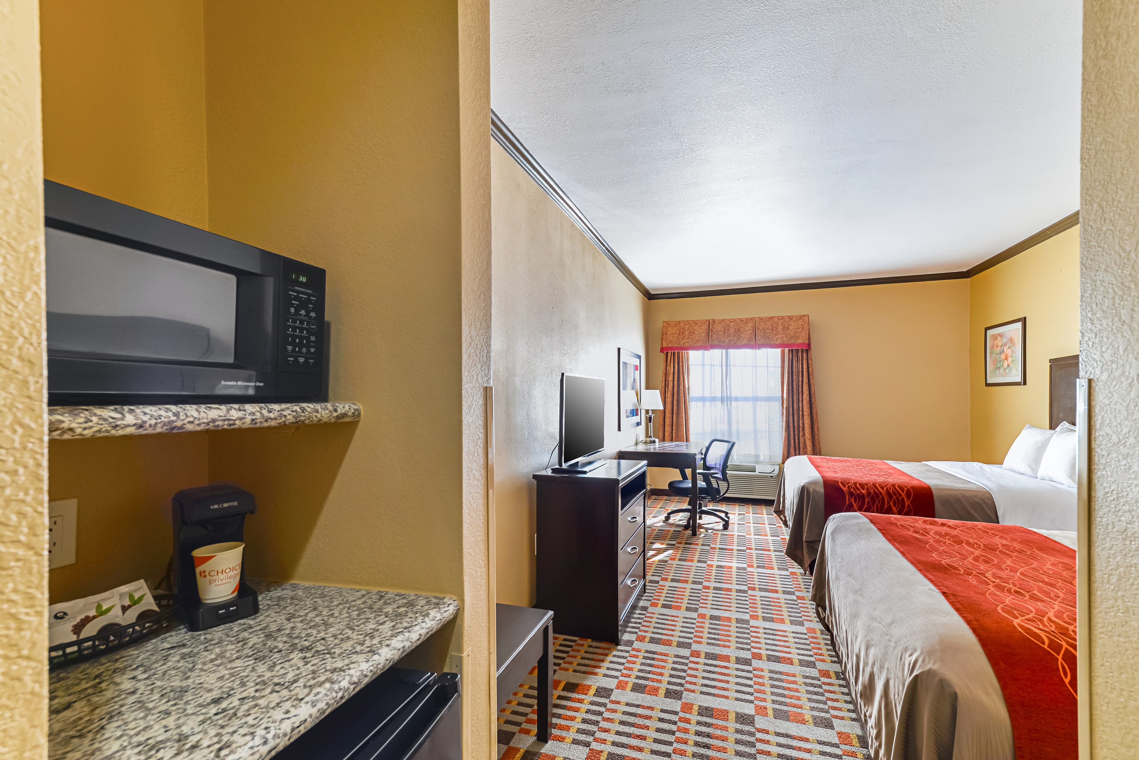 Quality Inn & Suites Lubbock South - Image 5