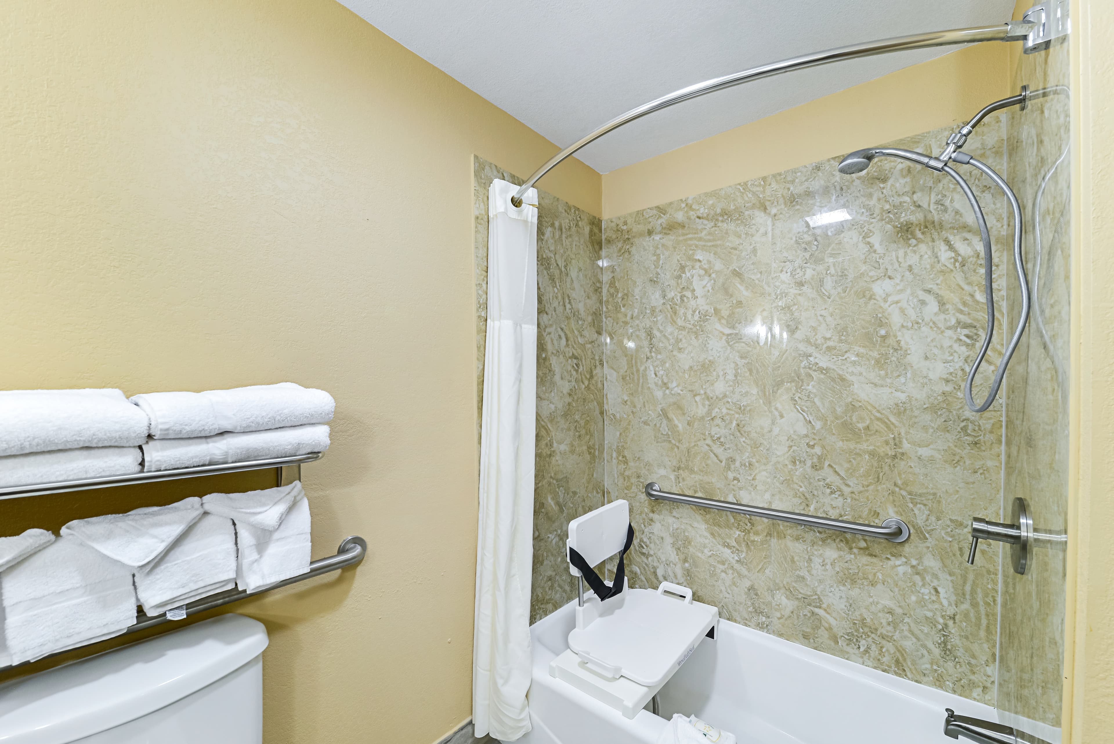 Quality Inn & Suites Lubbock South — 7