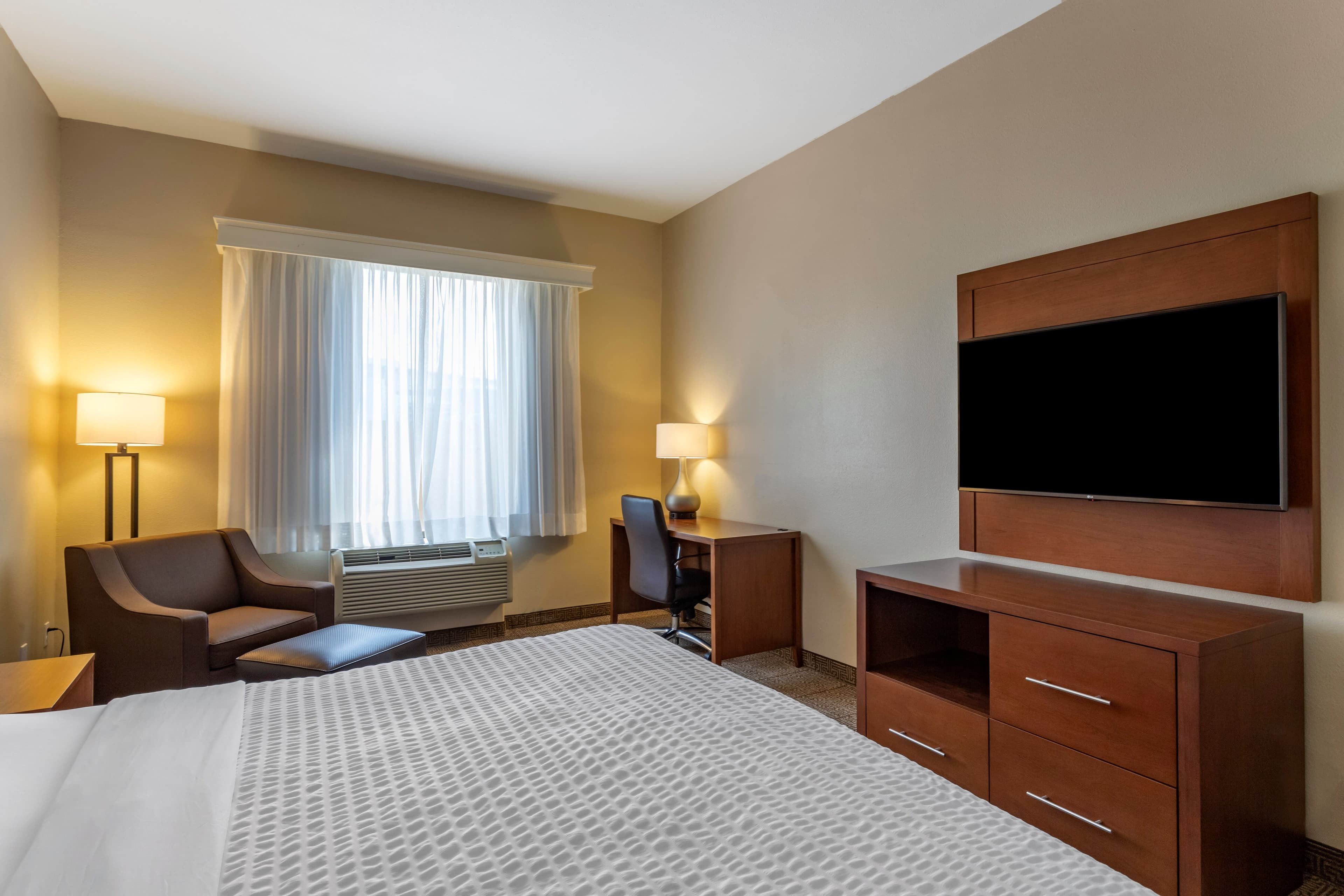 Comfort Suites Houston near Medical Center- NRG Stadium — 24