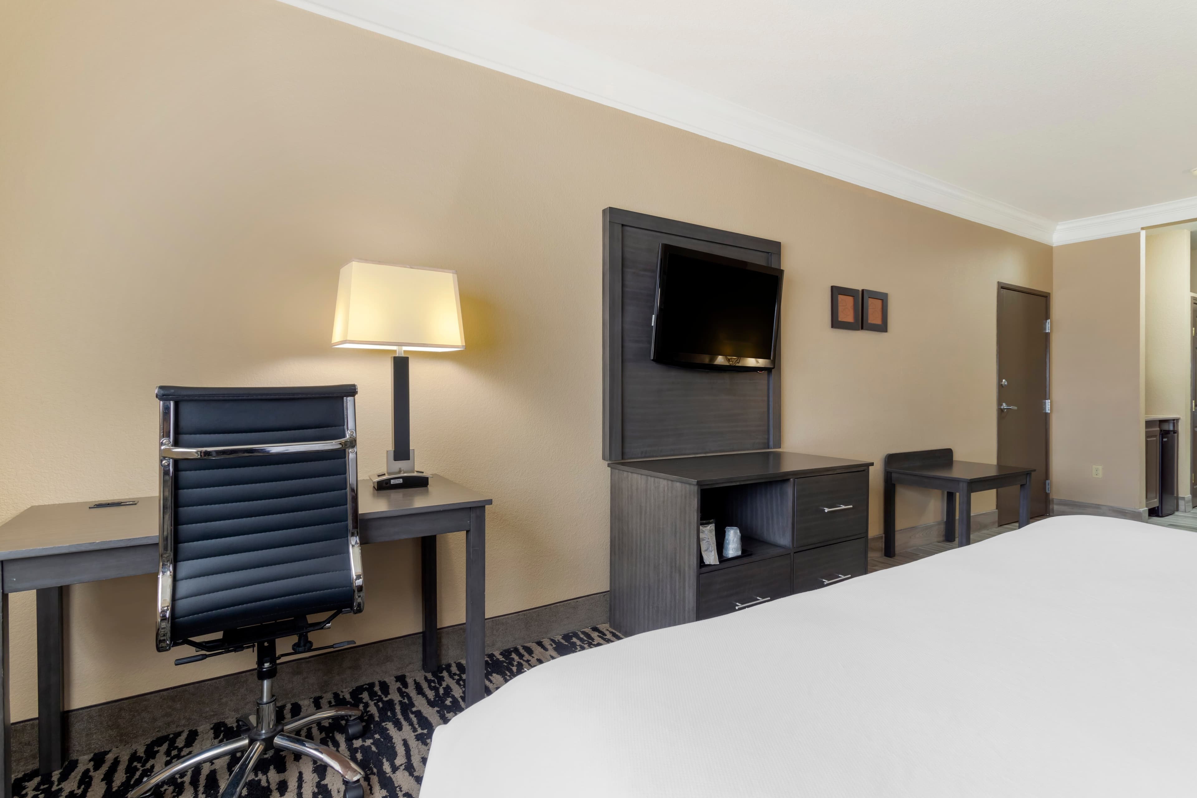 Comfort Suites Kingwood Houston North — 18