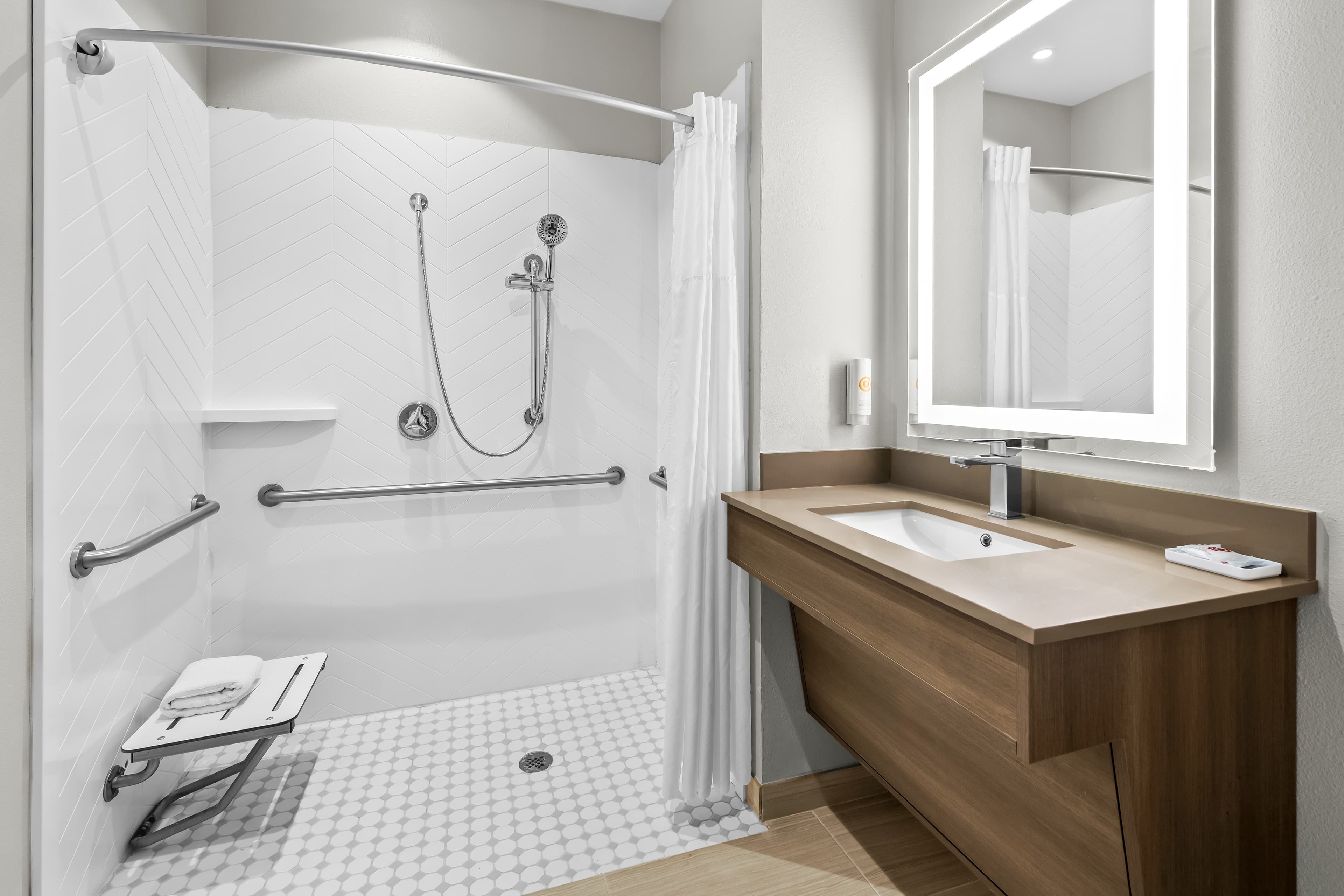 Comfort Suites Texarkana Texas — 5