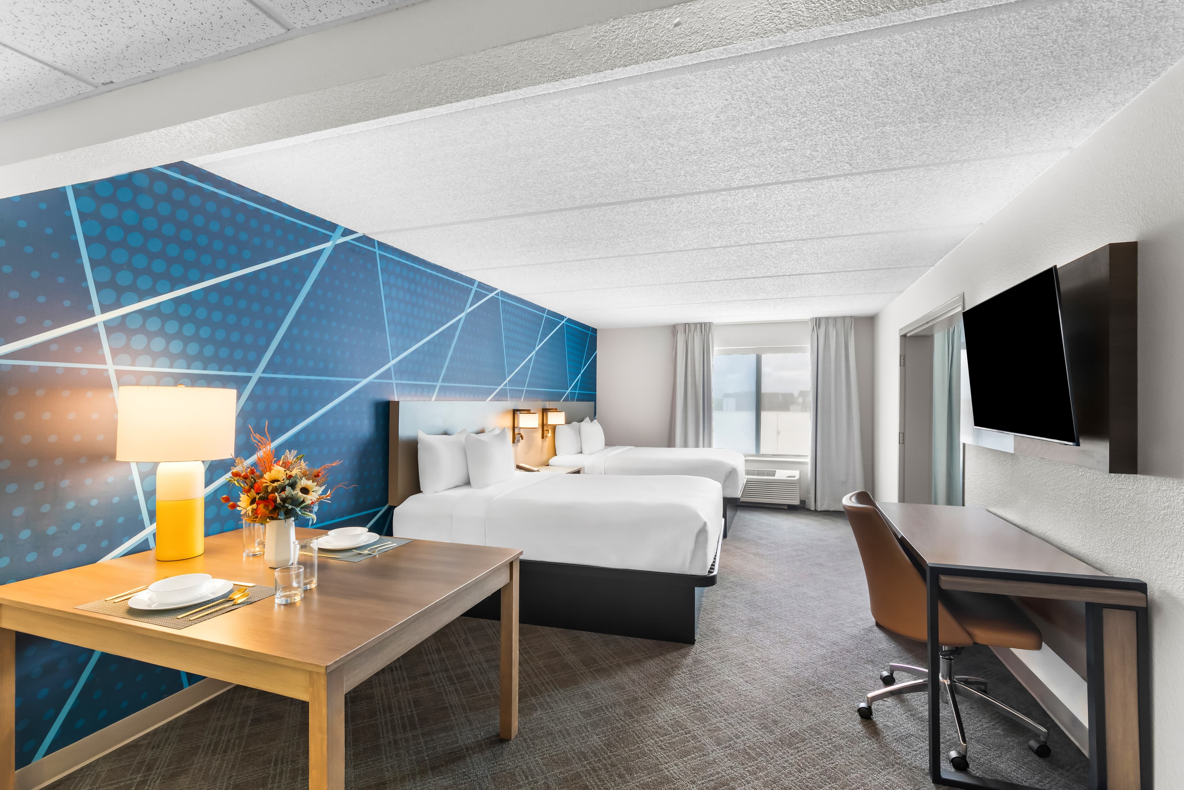 Comfort Suites Austin Airport — 8