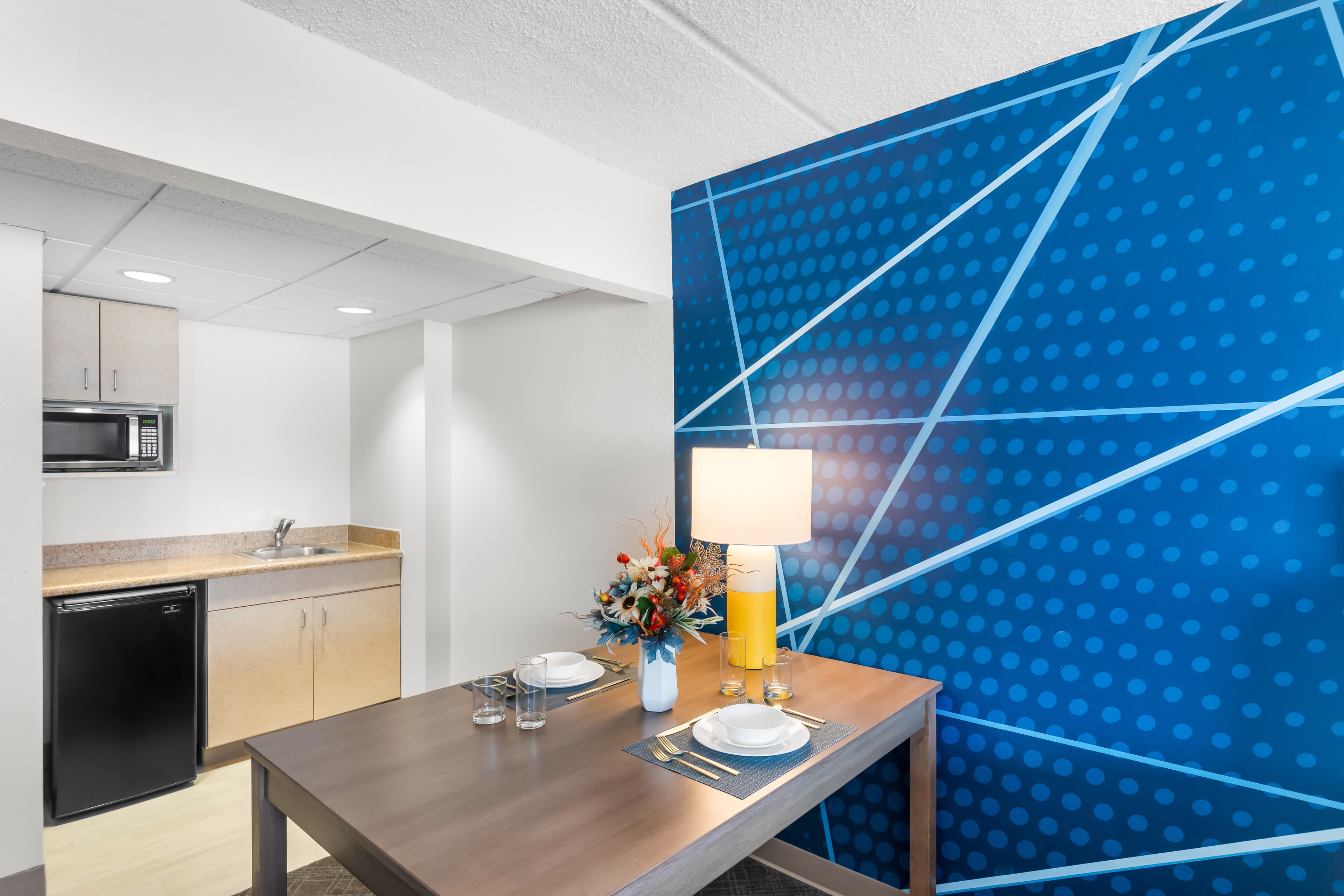 Comfort Suites Austin Airport — 9