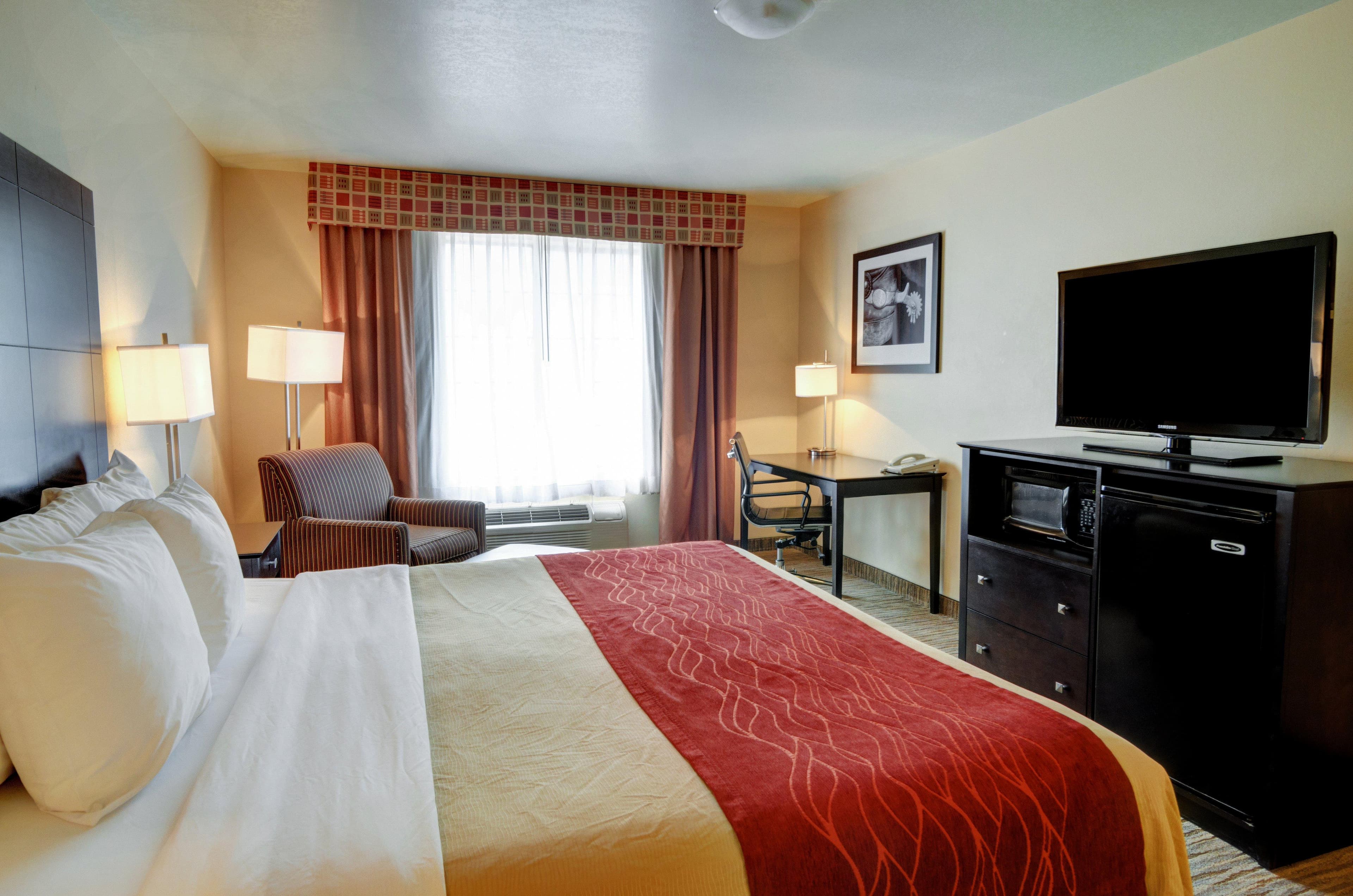 Comfort Inn & Suites Amarillo West Near Medical Center — 6