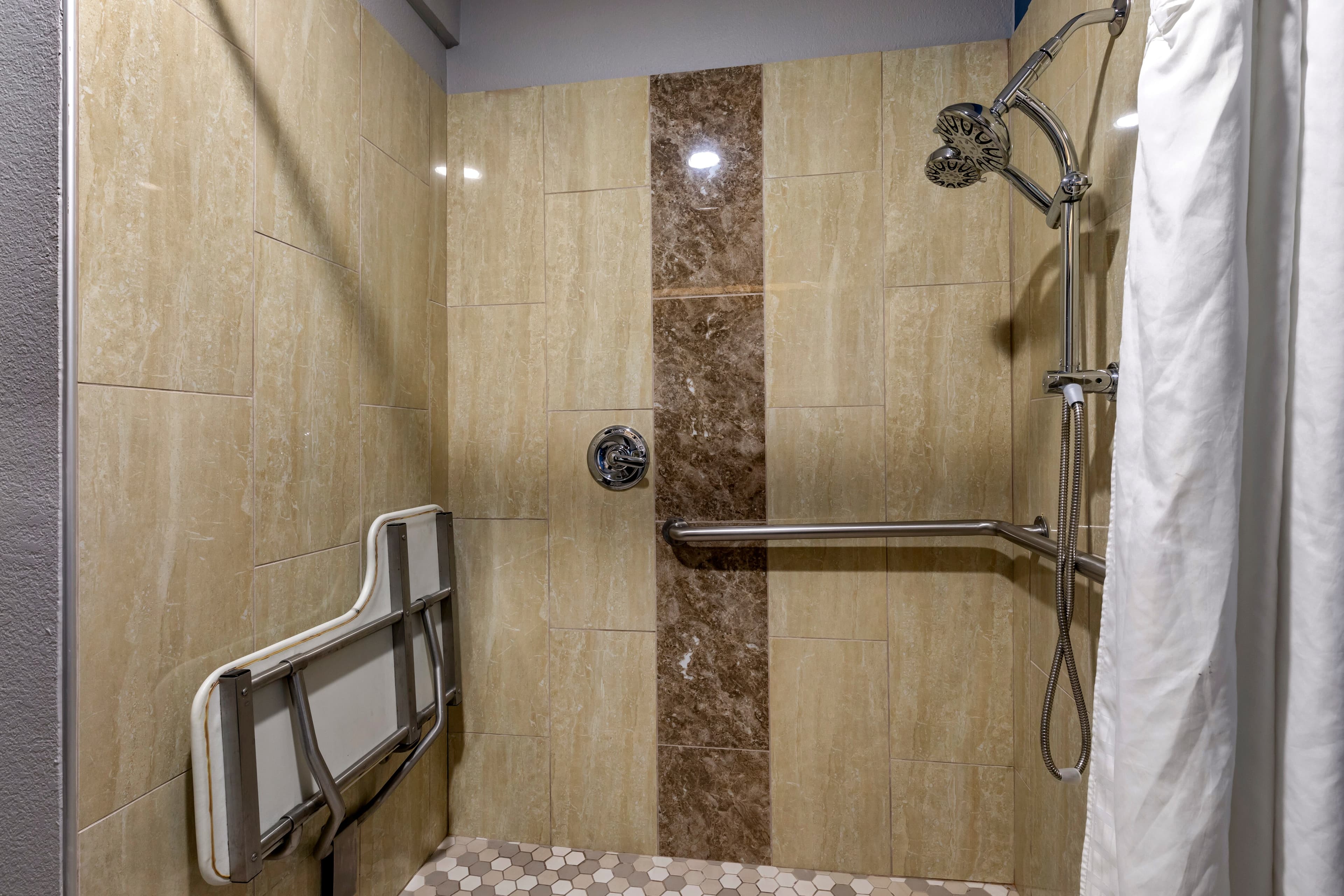 Comfort Inn & Suites Mansfield — 9