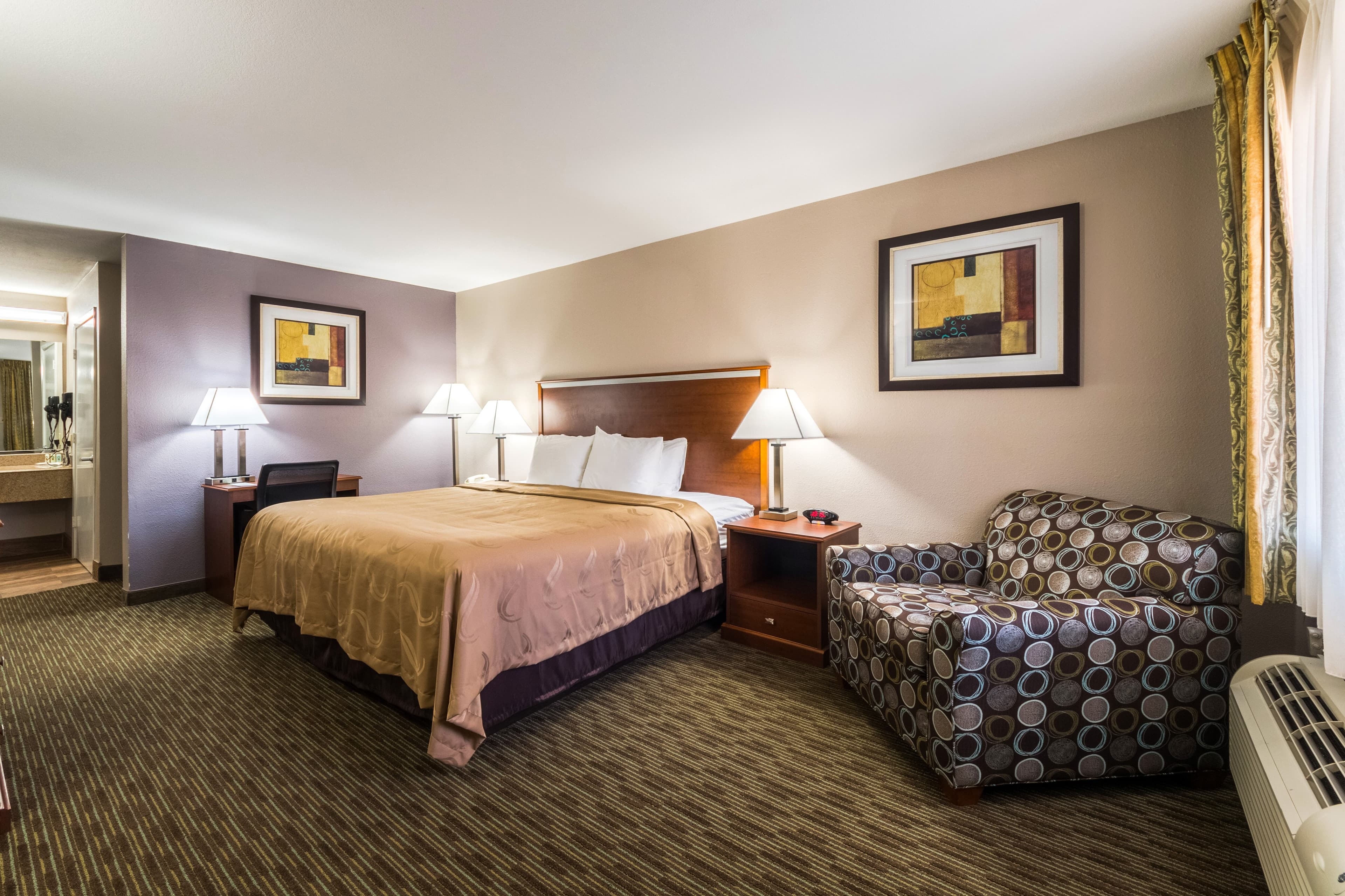 Quality Inn University near Downtown - Image 3