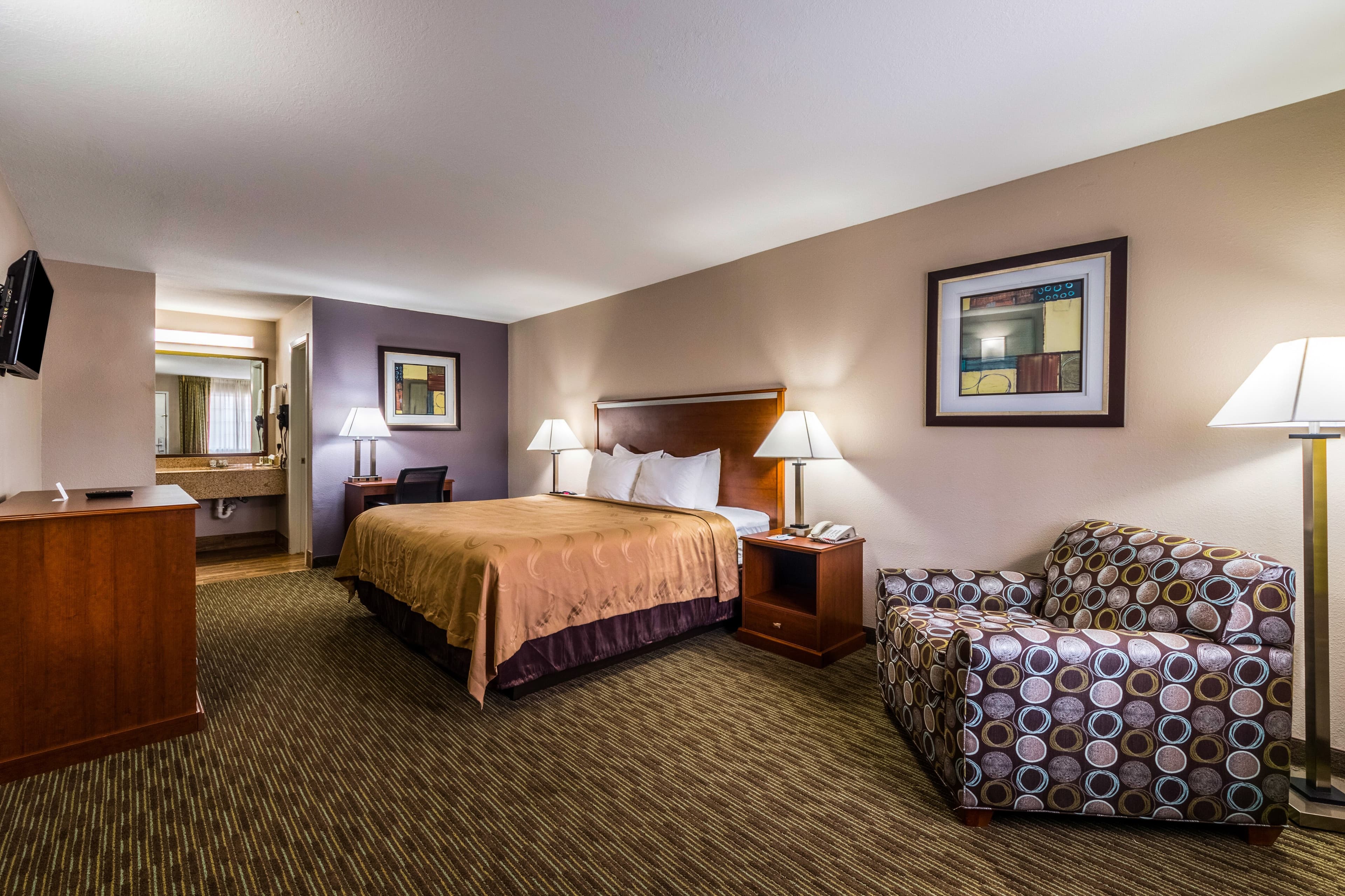 Quality Inn University near Downtown - Image 2