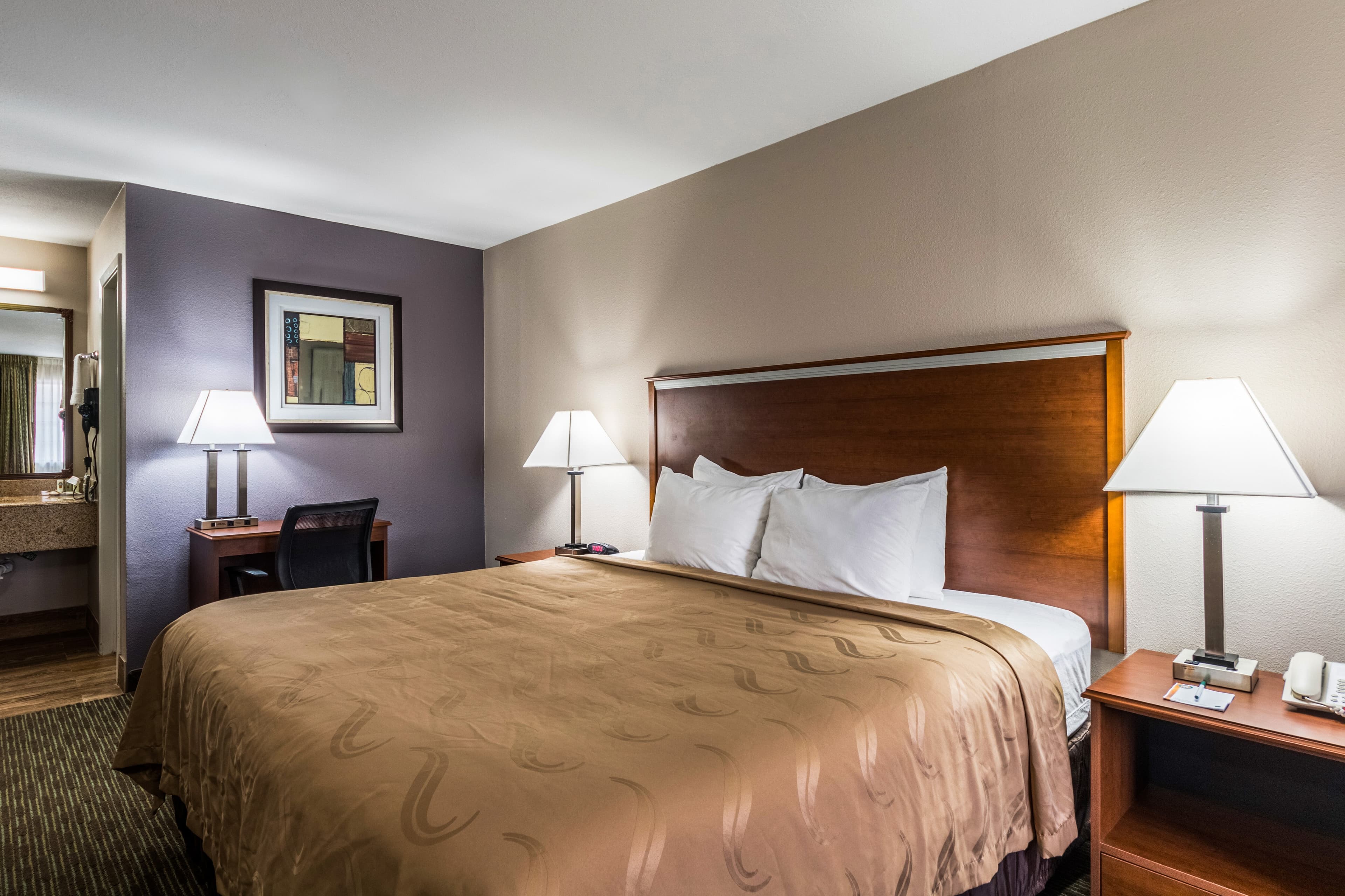 Quality Inn University near Downtown - Image 4