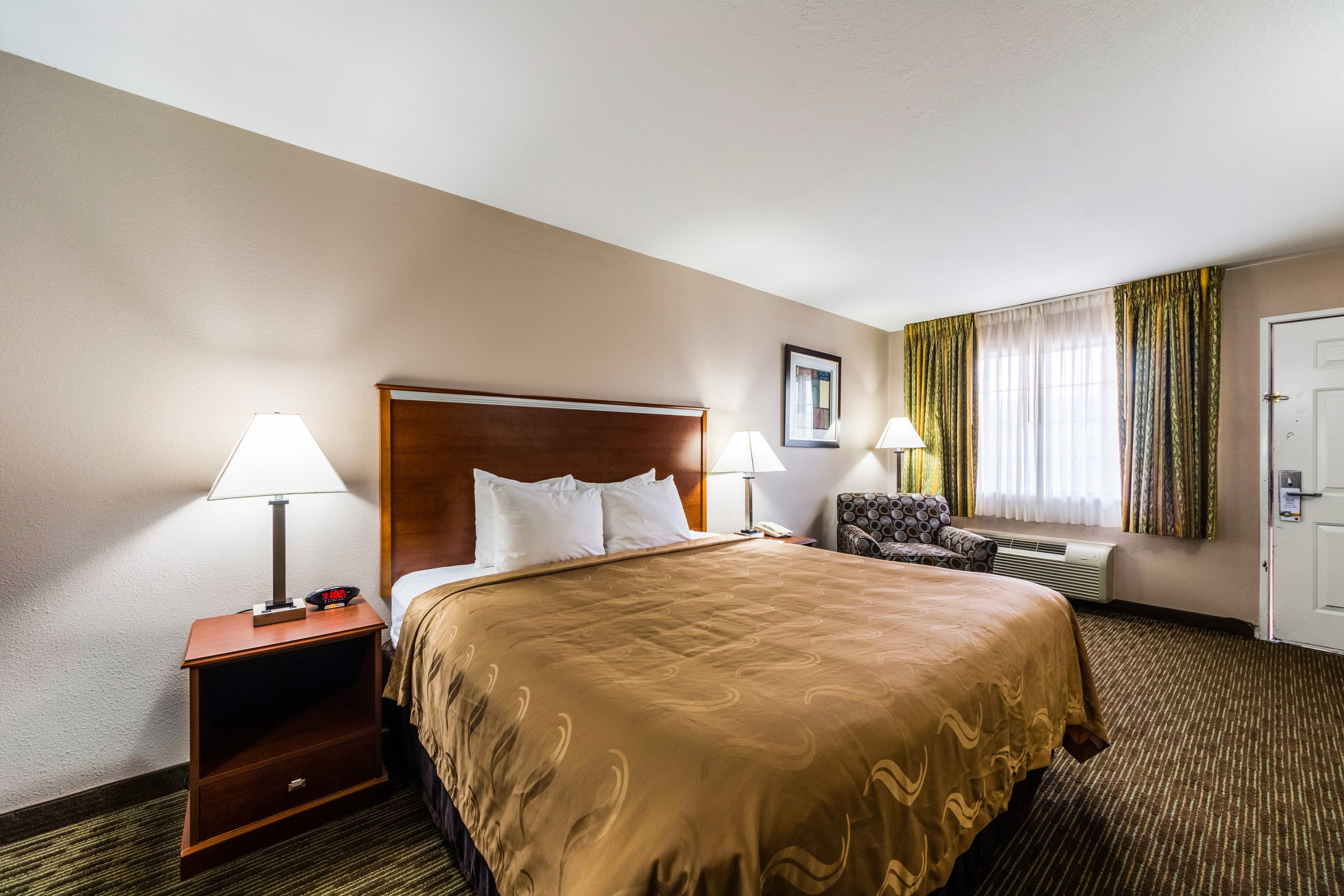 Quality Inn University near Downtown — 7