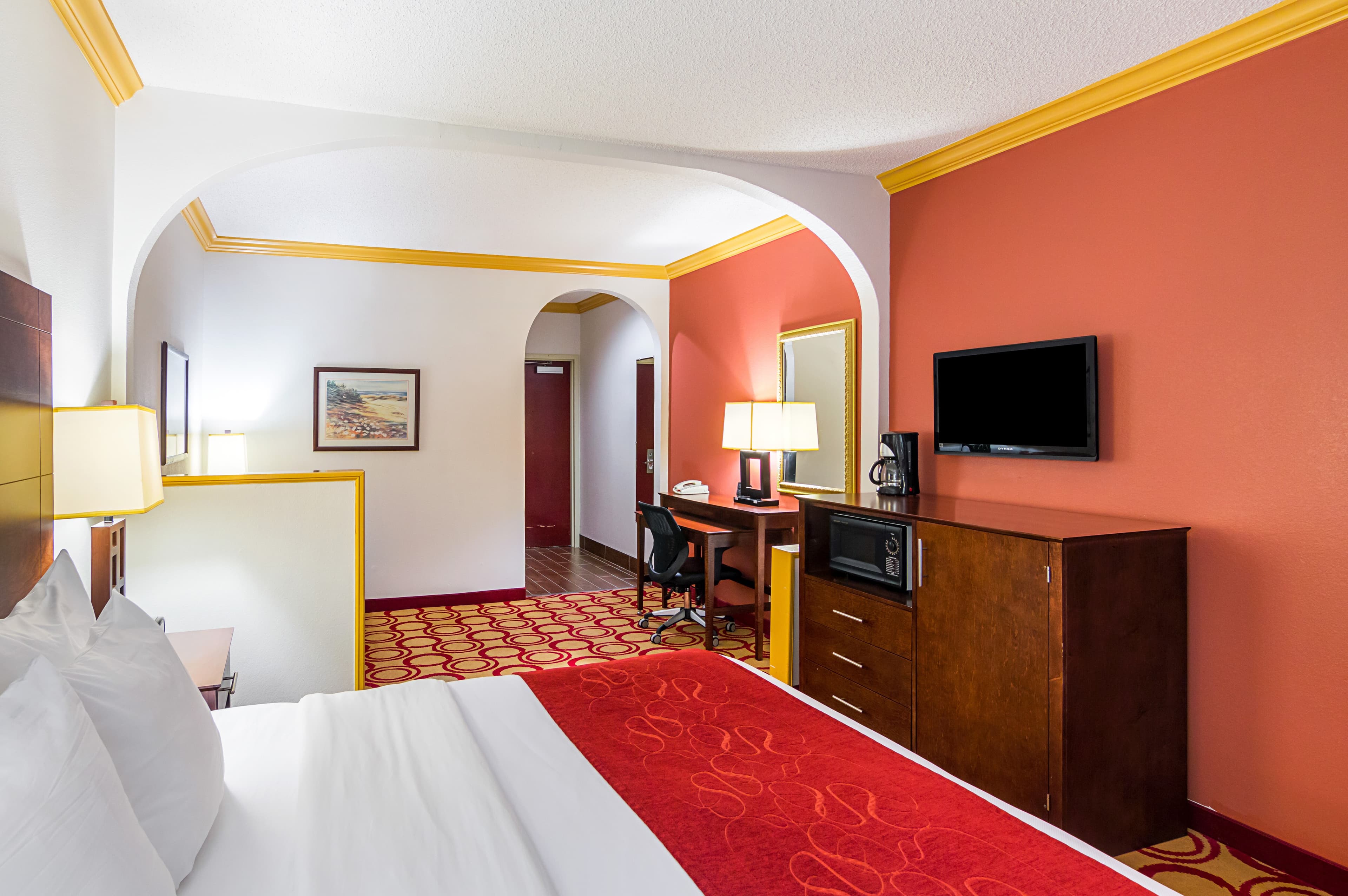 Quality Suites Lubbock Southwest - Image 4