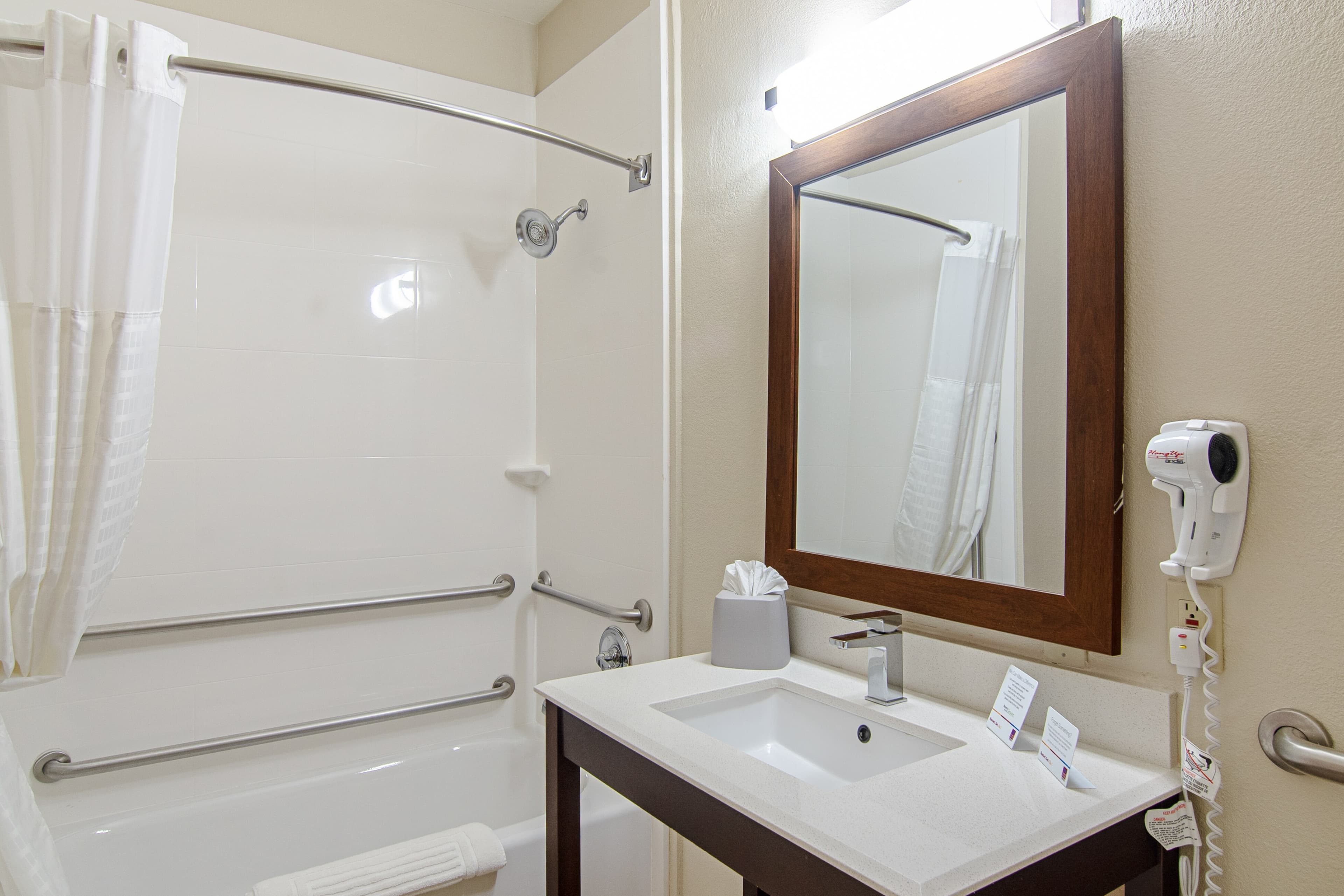 Comfort Suites NW Dallas Near Love Field - Image 5