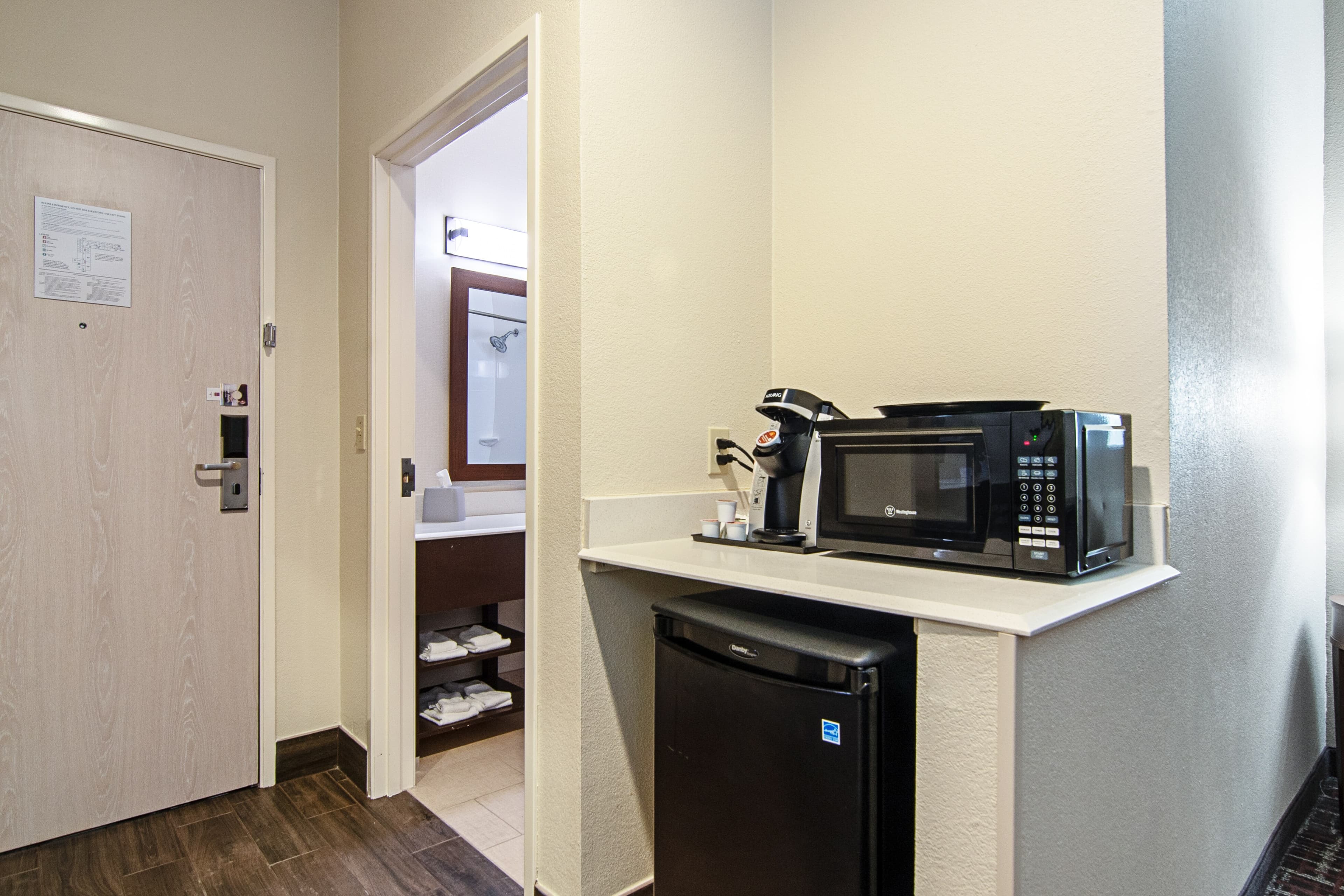 Comfort Suites NW Dallas Near Love Field — 13