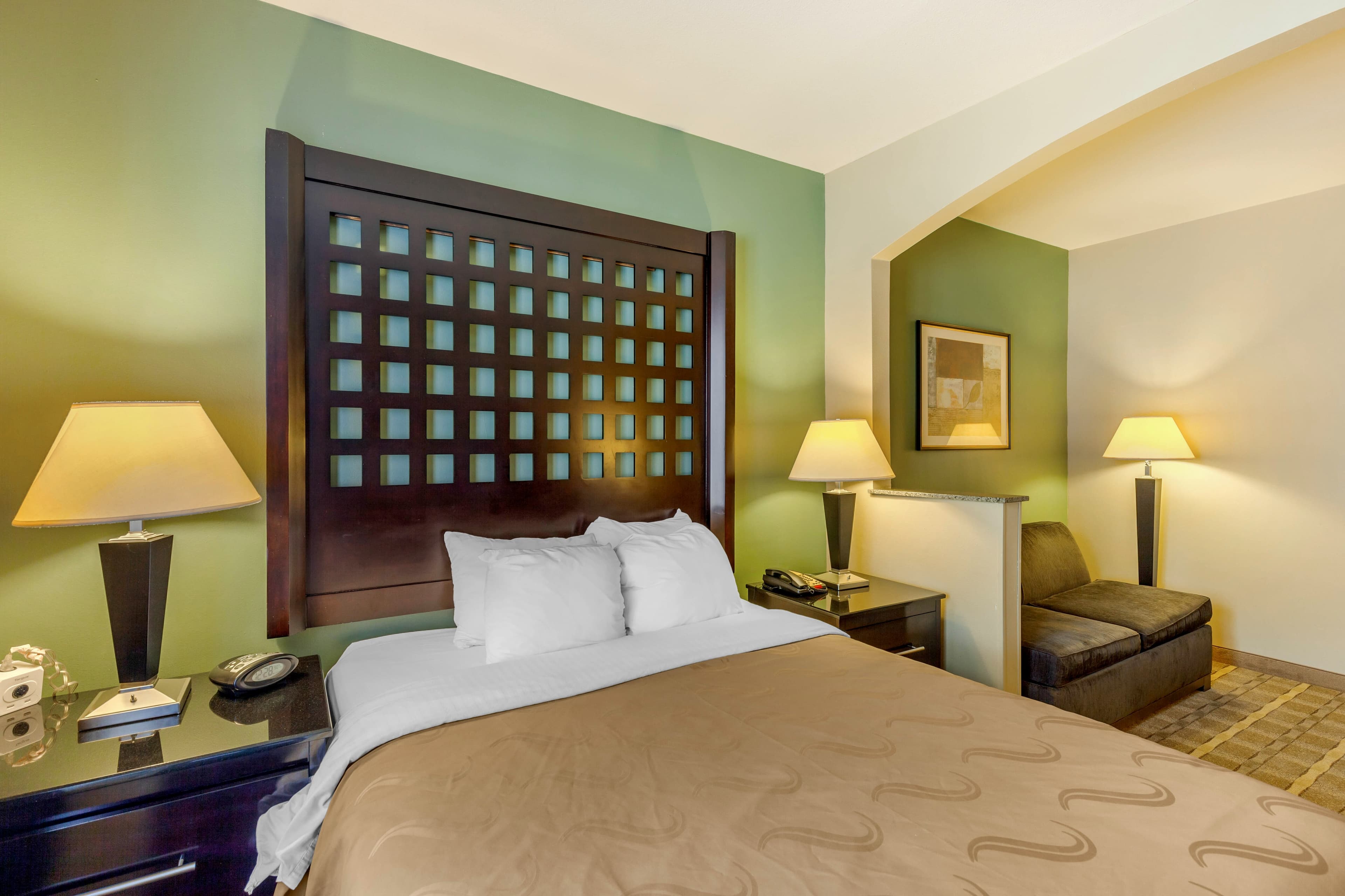 Quality Suites Sherman — 7