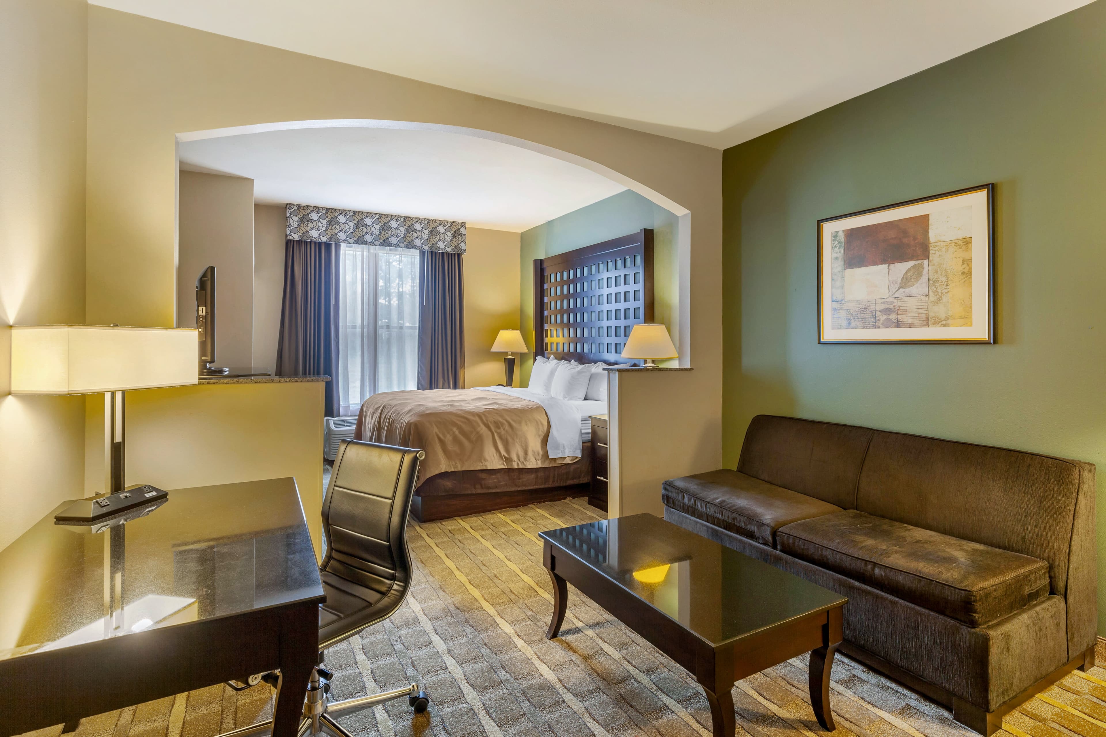 Quality Suites Sherman — 18