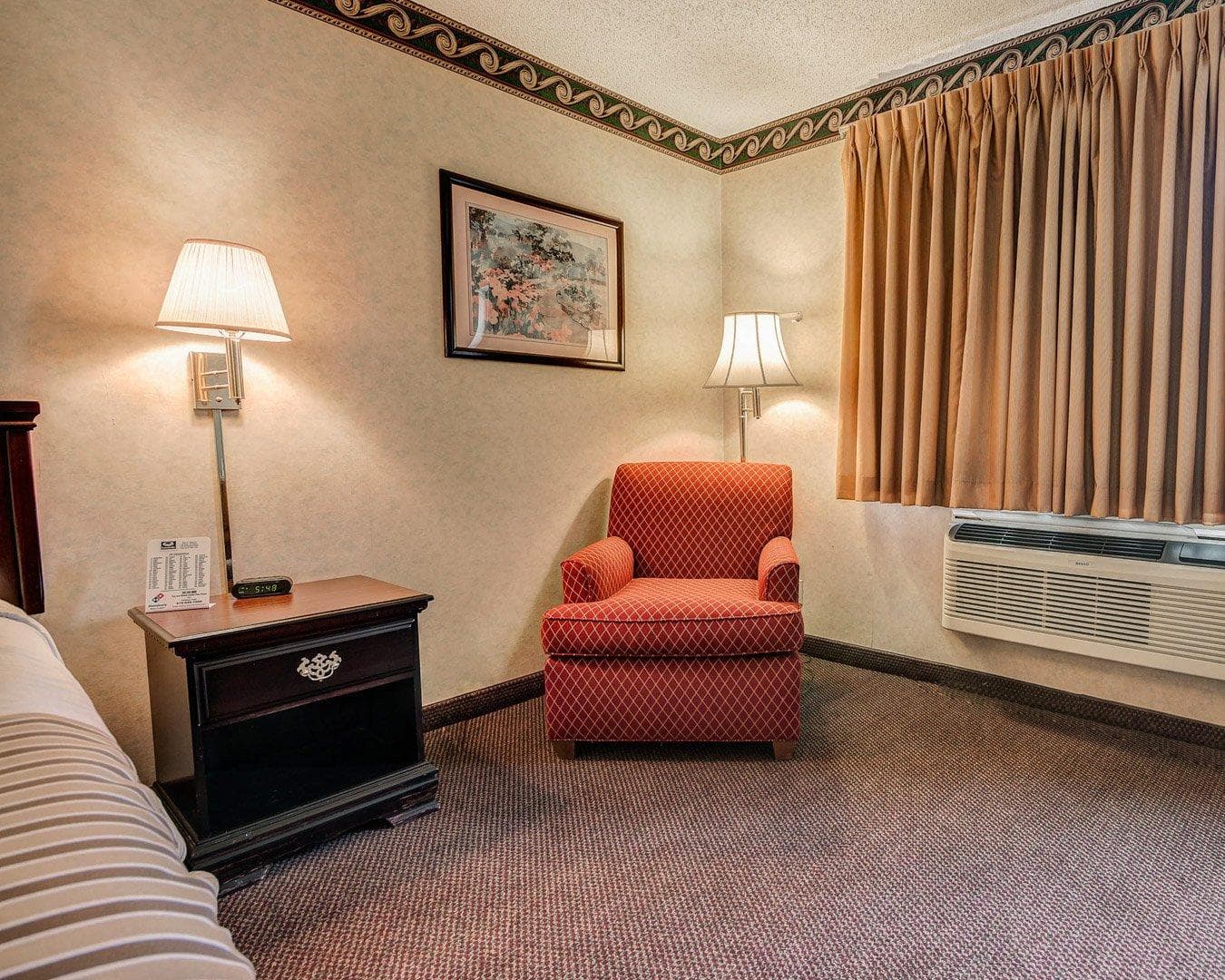 Econo Lodge Inn & Suites El Paso West — 15