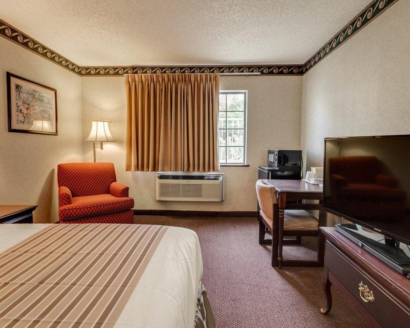 Econo Lodge Inn & Suites El Paso West — 16