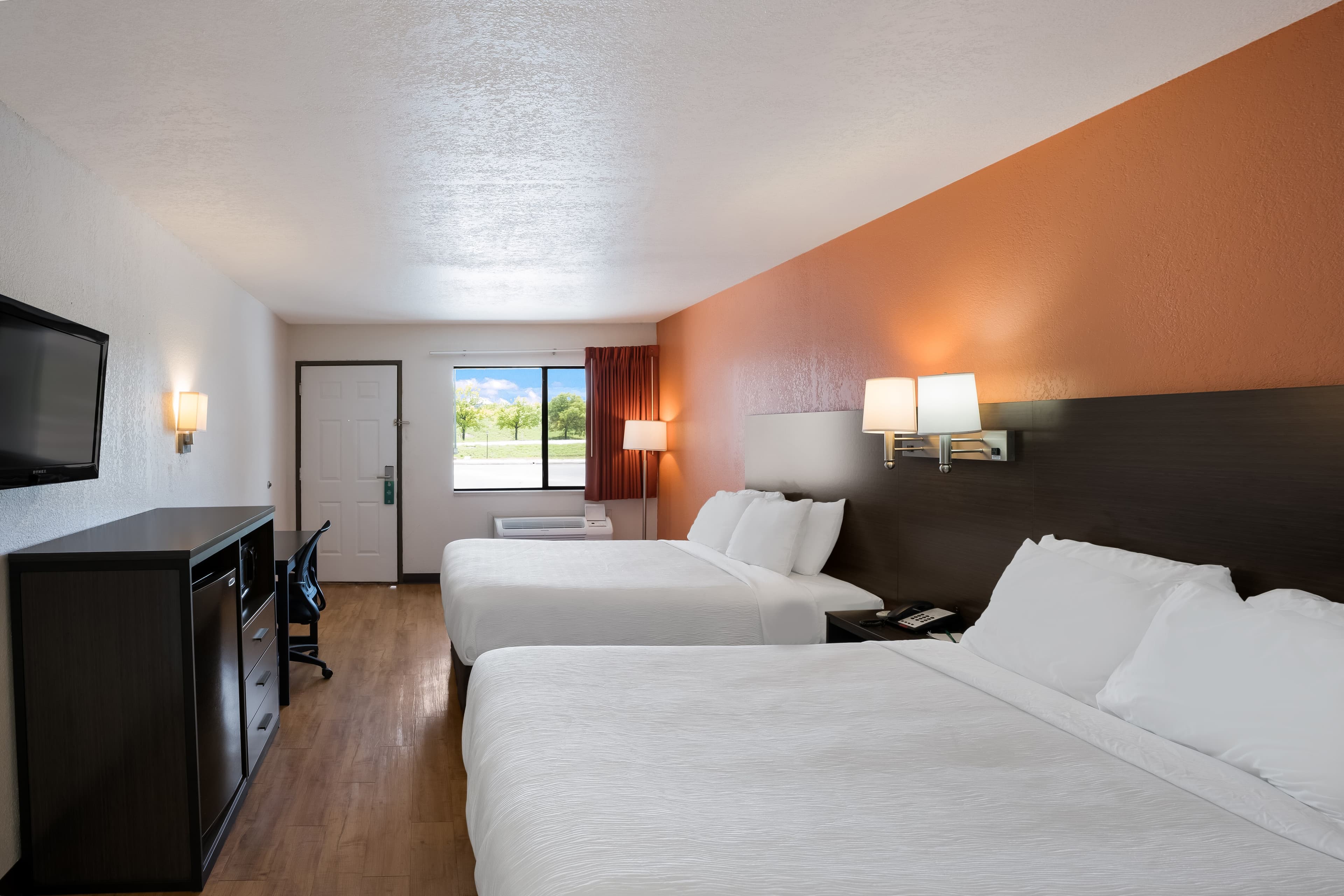 Quality Inn & Suites Junction — 16